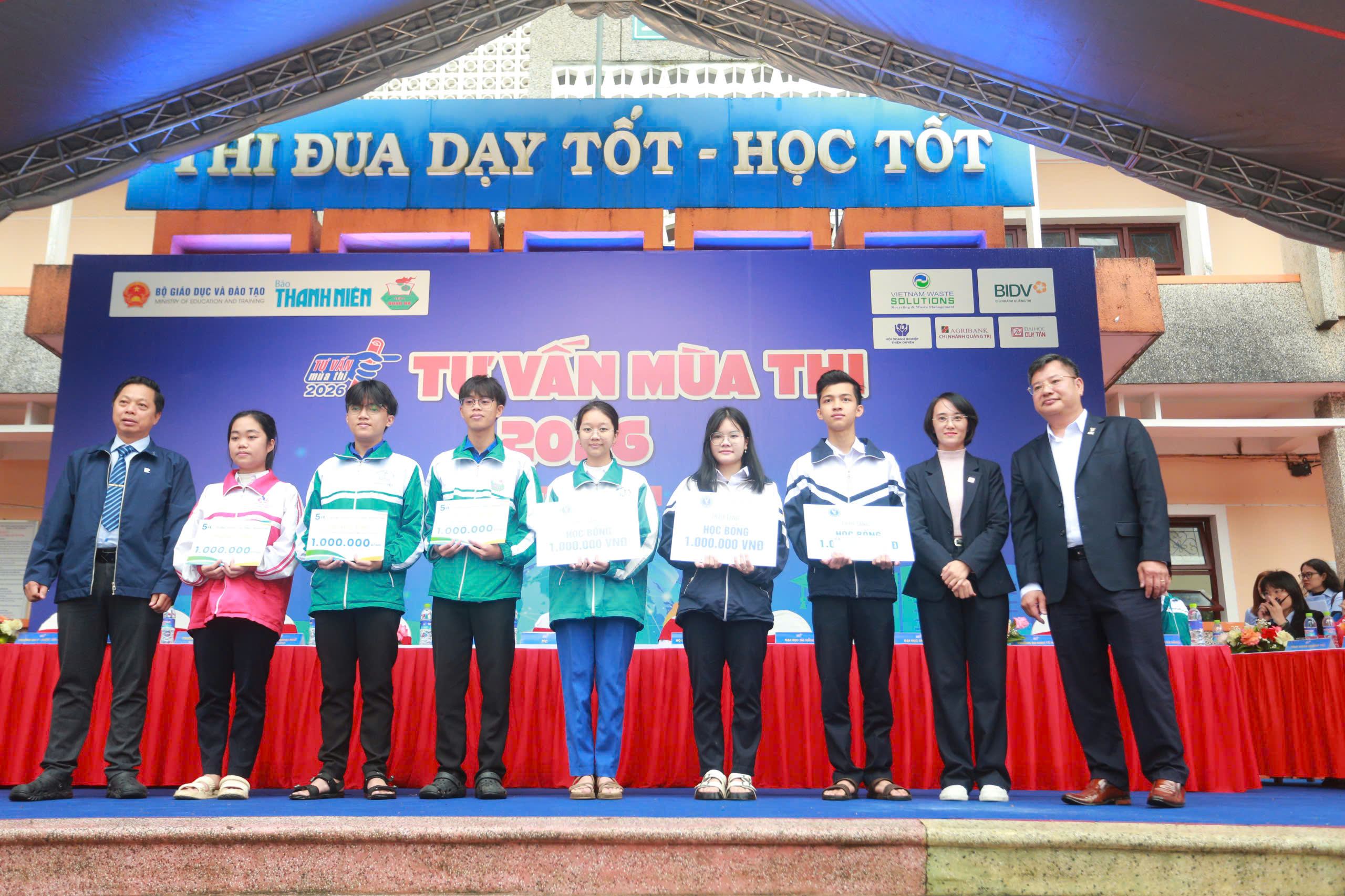 Bộ GD-ĐT lưu ý điểm mới của kỳ thi tốt nghiệp THPT 2026 - Ảnh 16.