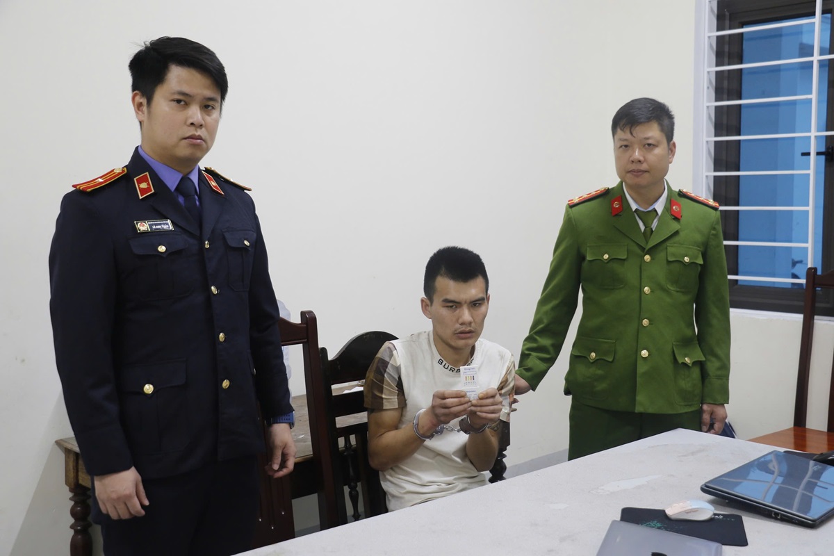 Bắt nghi phạm xông vào nhà cướp dây chuyền vàng- Ảnh 1.