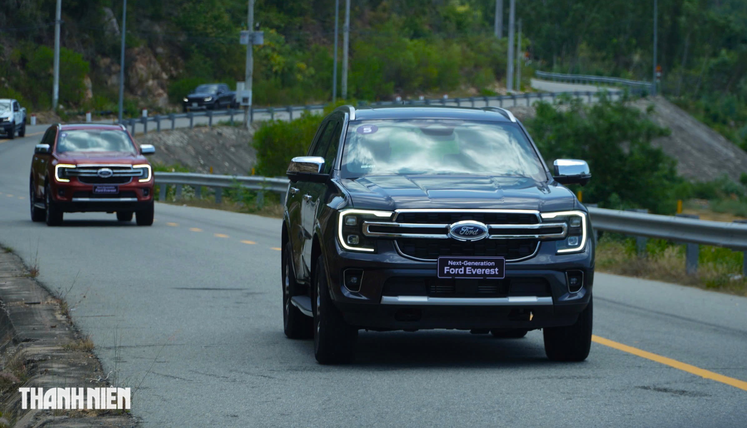 SUV 7 chỗ: Toyota Fortuner 'rơi tự do' doanh số, Ford Everest tiếp tục thống trị - Ảnh 2.