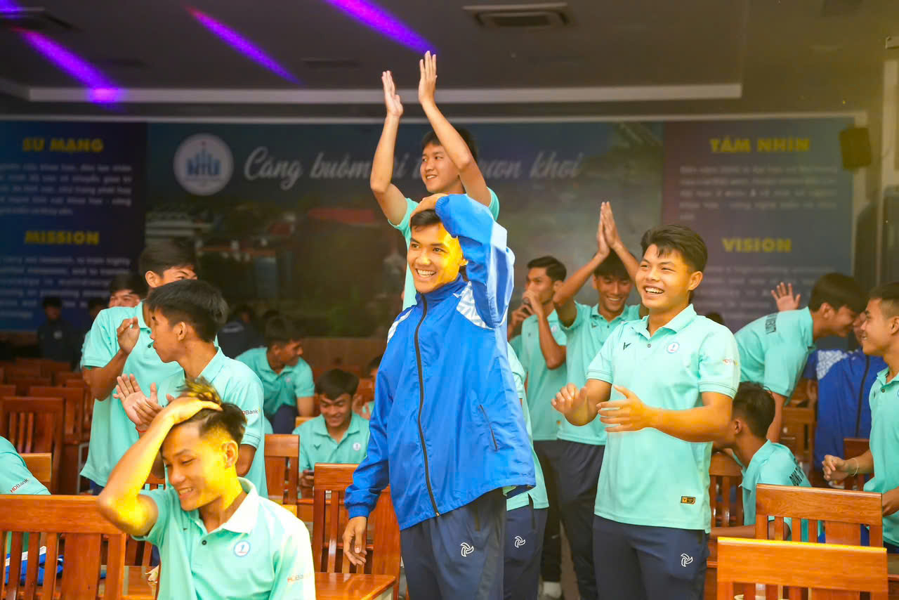 Khi bóng đá thắt chặt tình đoàn kết sinh viên- Ảnh 10.