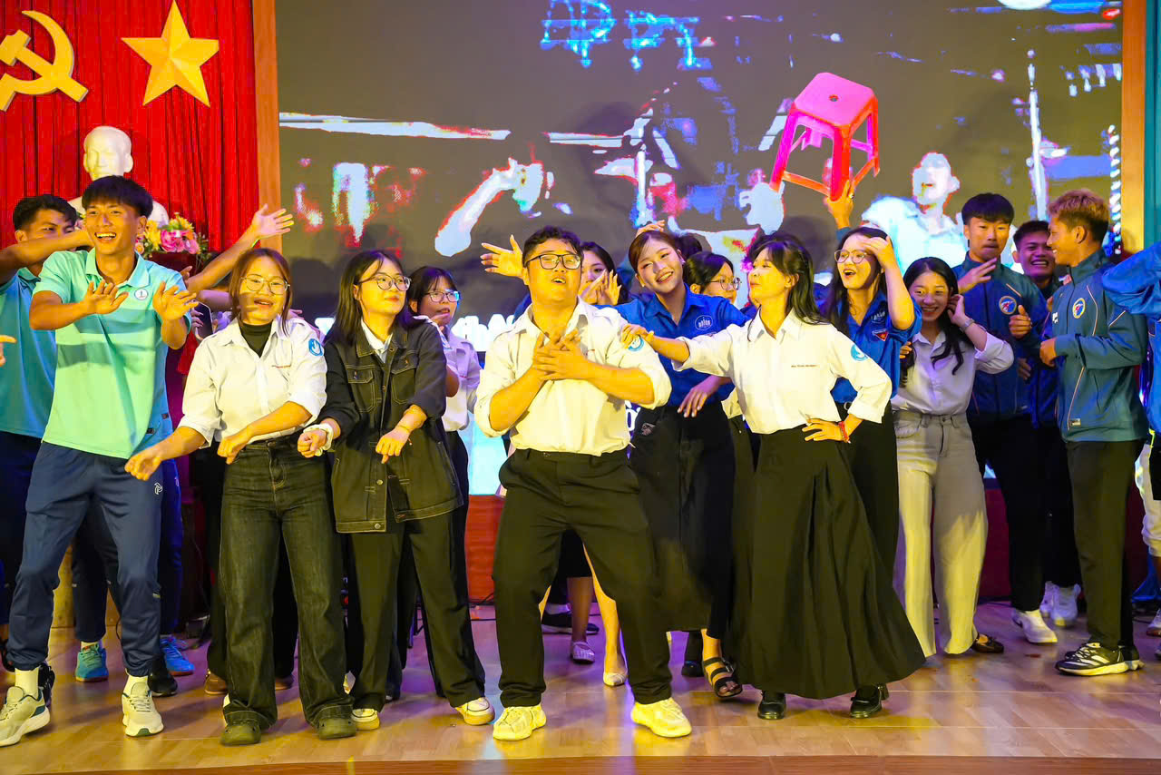 Khi bóng đá thắt chặt tình đoàn kết sinh viên- Ảnh 14.