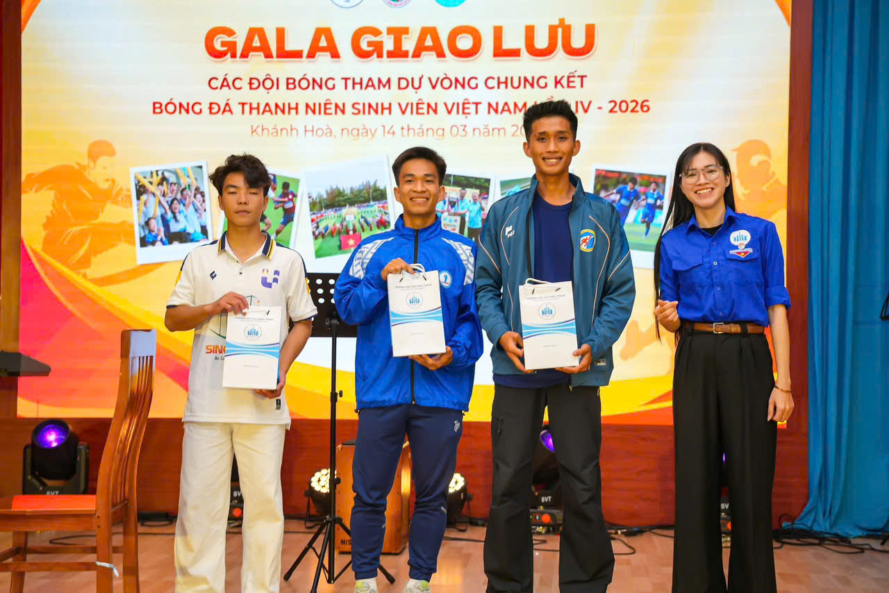 Khi bóng đá thắt chặt tình đoàn kết sinh viên- Ảnh 8.