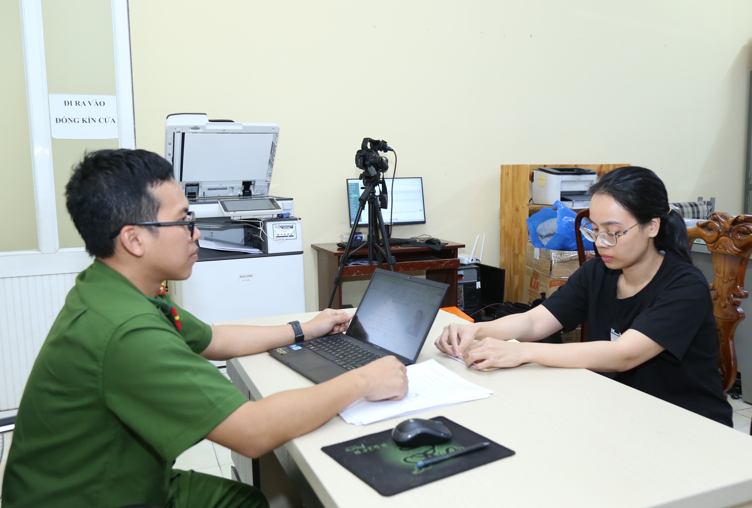 Công an tỉnh Đồng Nai triệt phá đường dây mua bán hóa đơn hơn 6.000 tỉ đồng- Ảnh 2.