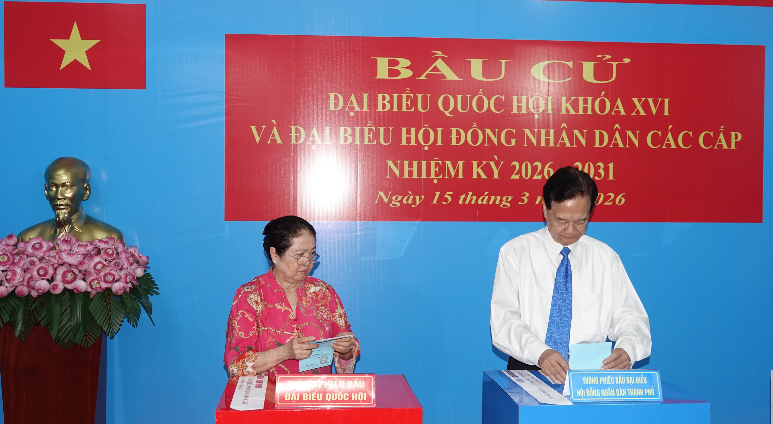 Lãnh đạo Đảng, Nhà nước bỏ phiếu bầu cử- Ảnh 24. Lãnh đạo Đảng, Nhà nước bỏ phiếu bầu cử- Ảnh 24.