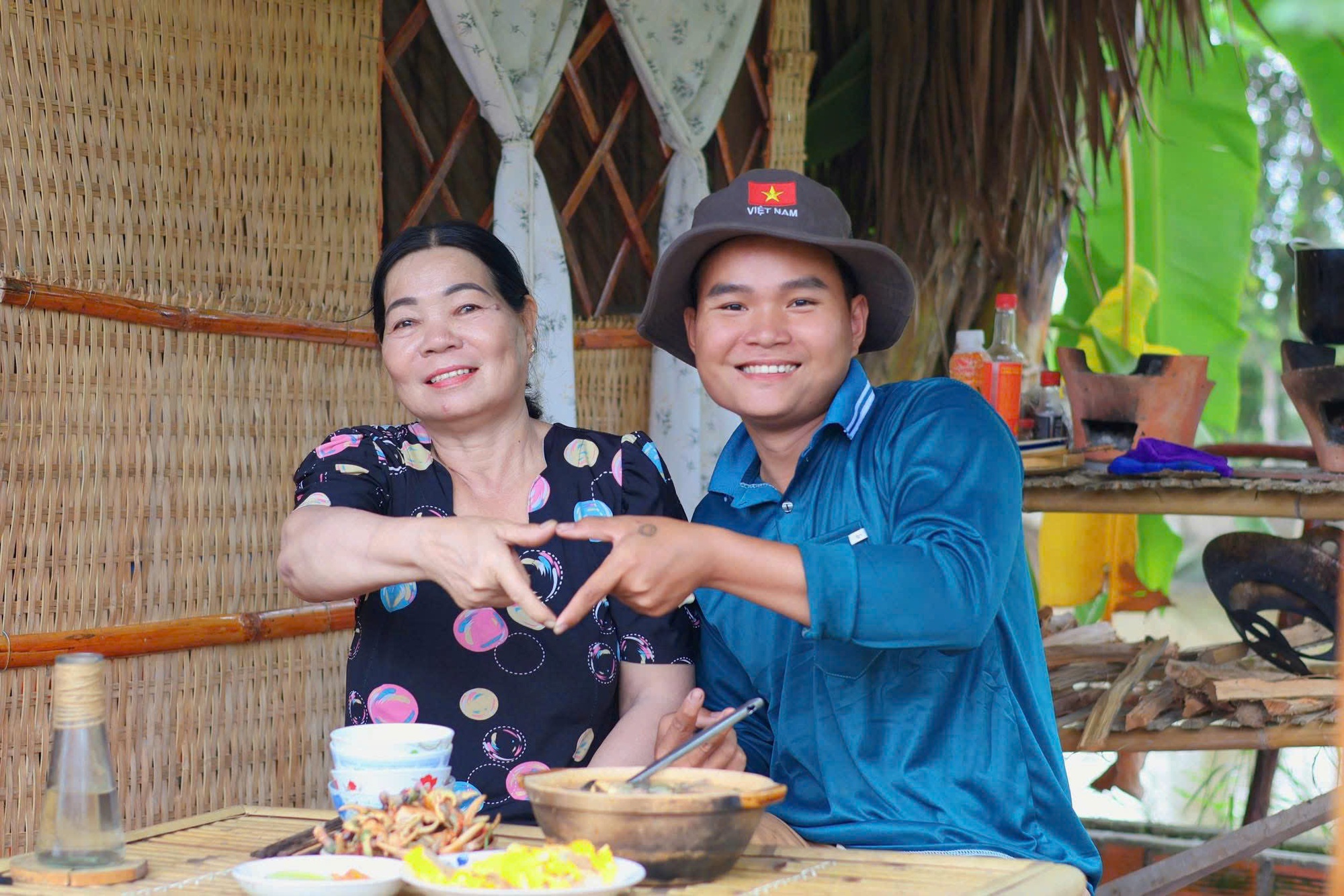 - Ảnh 1. - Ảnh 1.