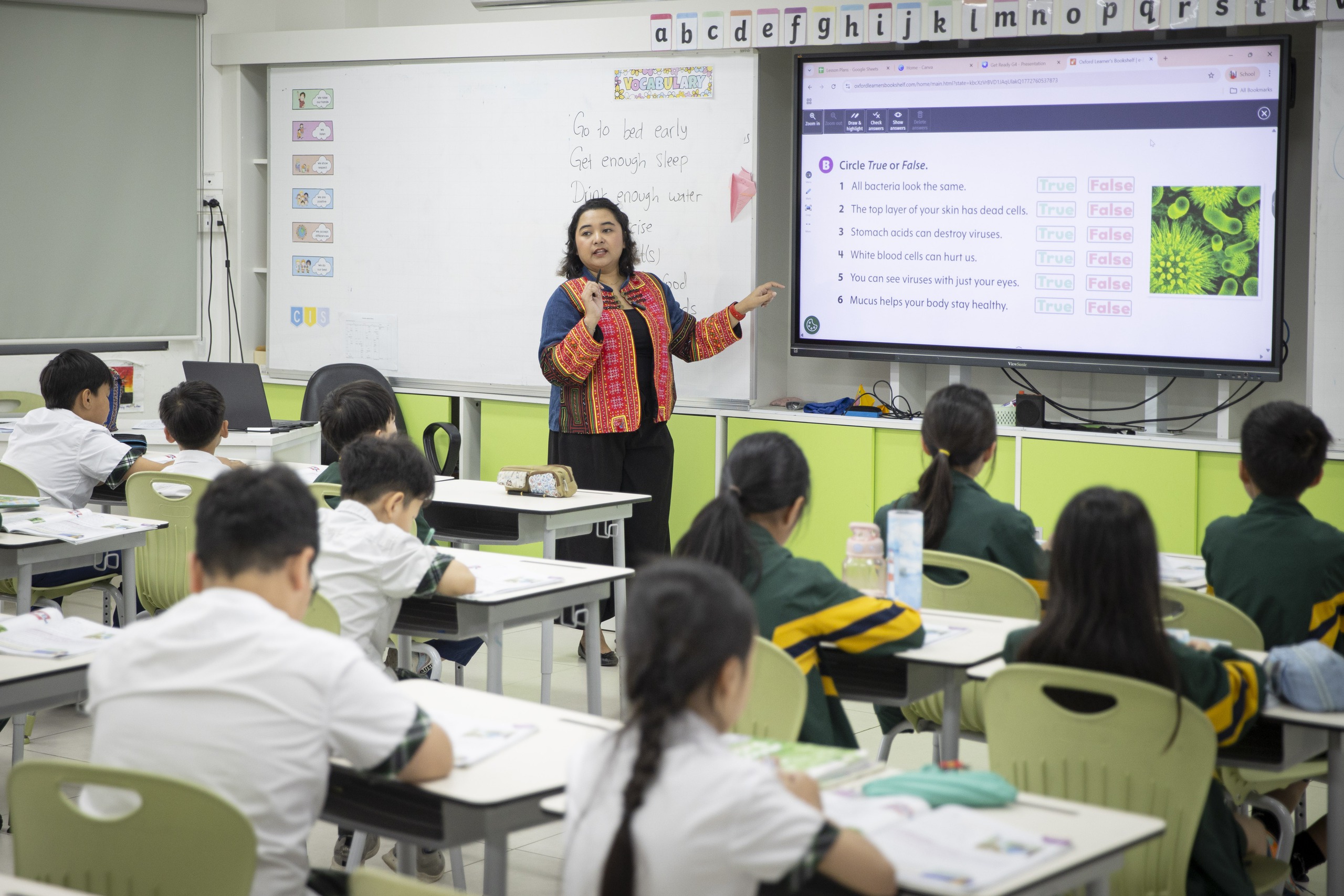 Trường nội tr&uacute; Anh đầu ti&ecirc;n v&agrave; tham vọng một trung t&acirc;m gi&aacute;o dục quốc tế - Ảnh 2.