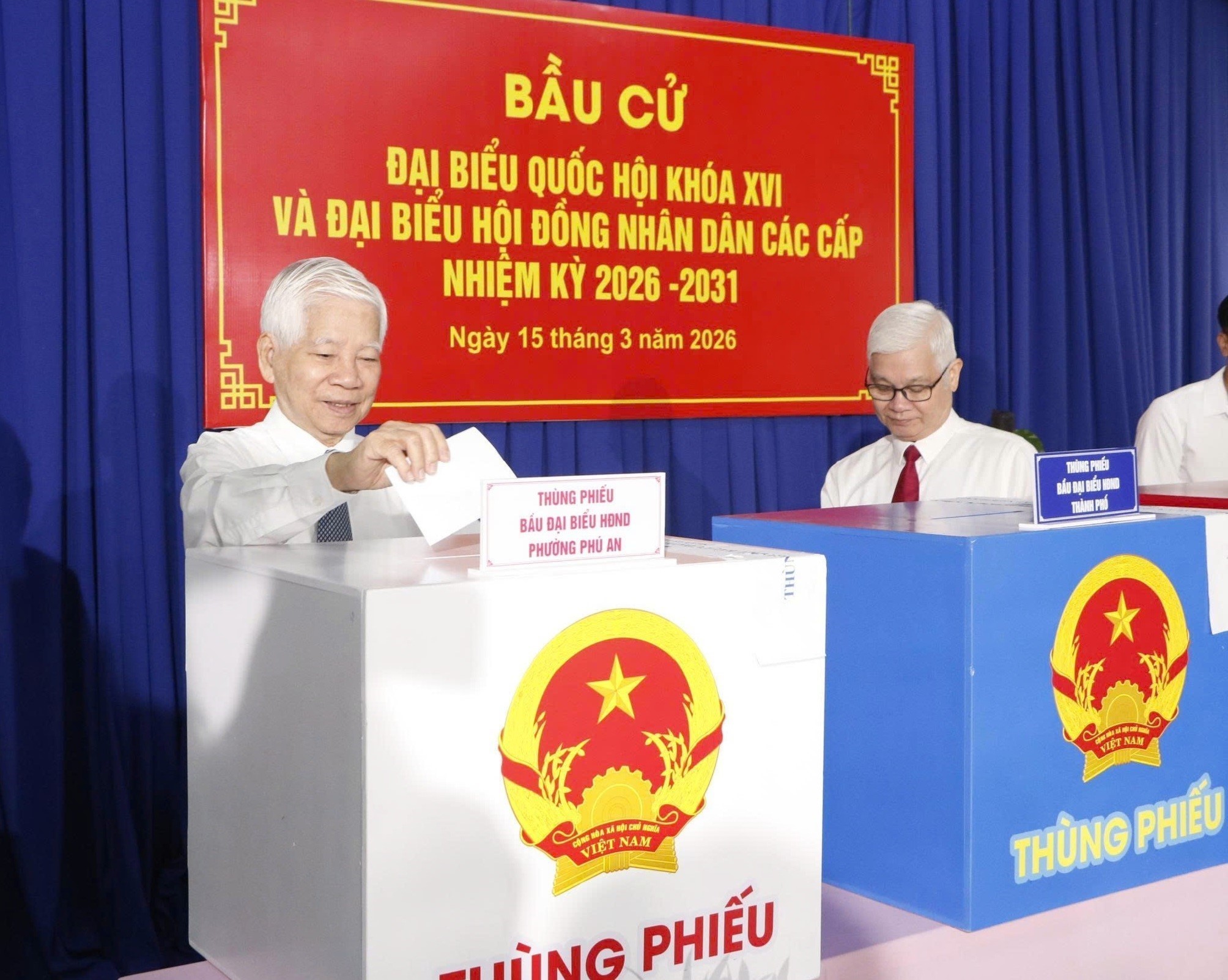 Lãnh đạo Đảng, Nhà nước bỏ phiếu bầu cử- Ảnh 21. Lãnh đạo Đảng, Nhà nước bỏ phiếu bầu cử- Ảnh 21.