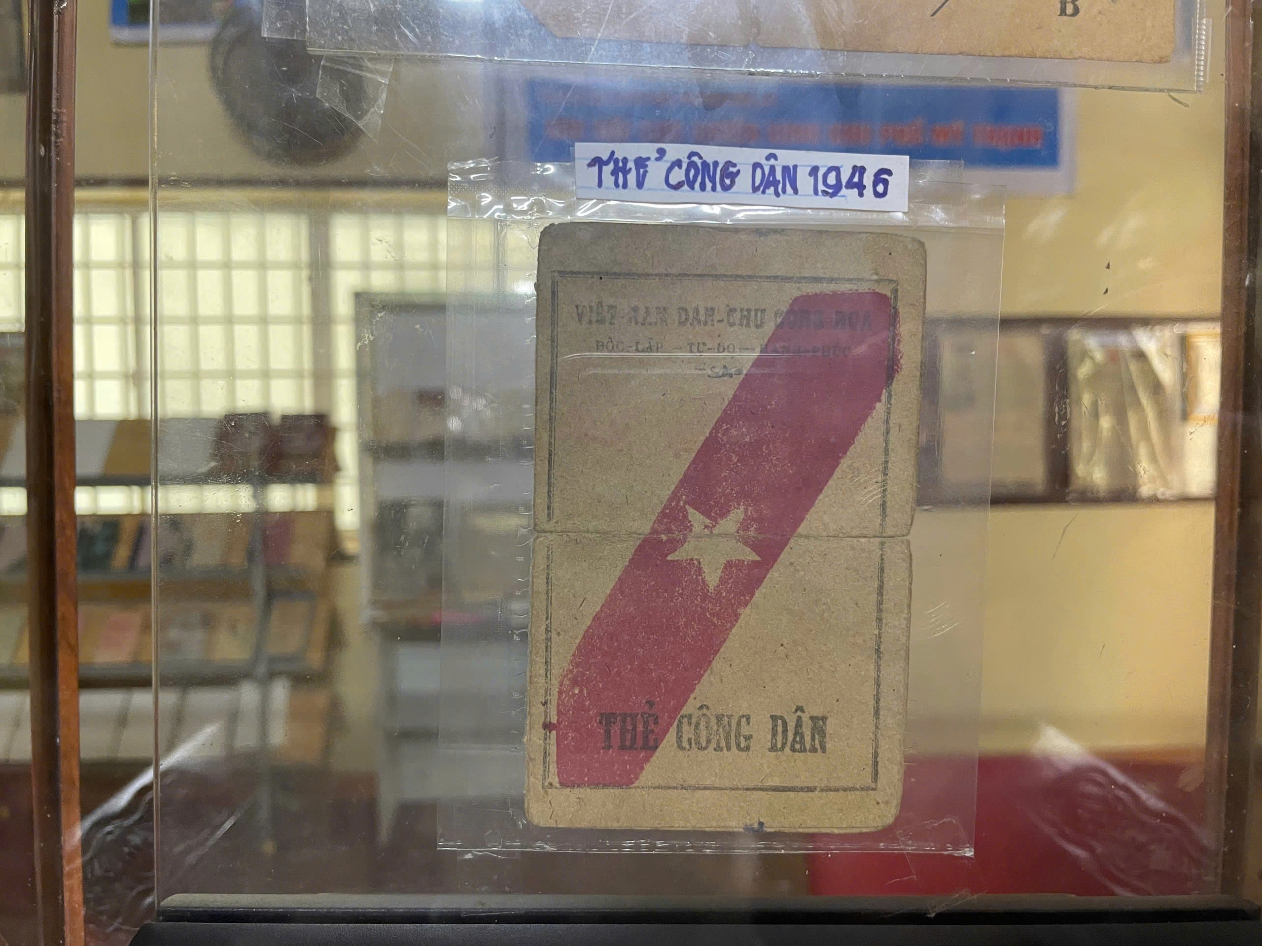 Cựu chiến binh sưu tầm hơn 200 kỷ vật về các kỳ bầu cử Quốc hội - Ảnh 5.