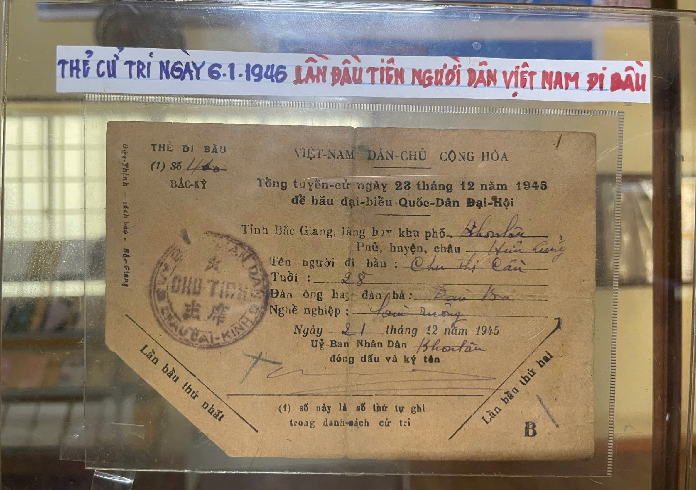 Cựu chiến binh sưu tầm hơn 200 kỷ vật về các kỳ bầu cử Quốc hội - Ảnh 4.