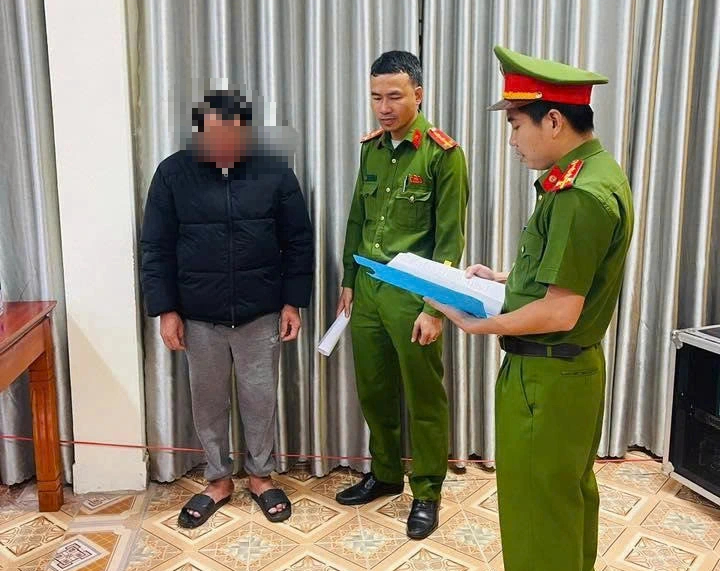 Quảng Trị: Khởi tố một chủ cơ sở kinh doanh giò chả dương tính hàn the- Ảnh 1.