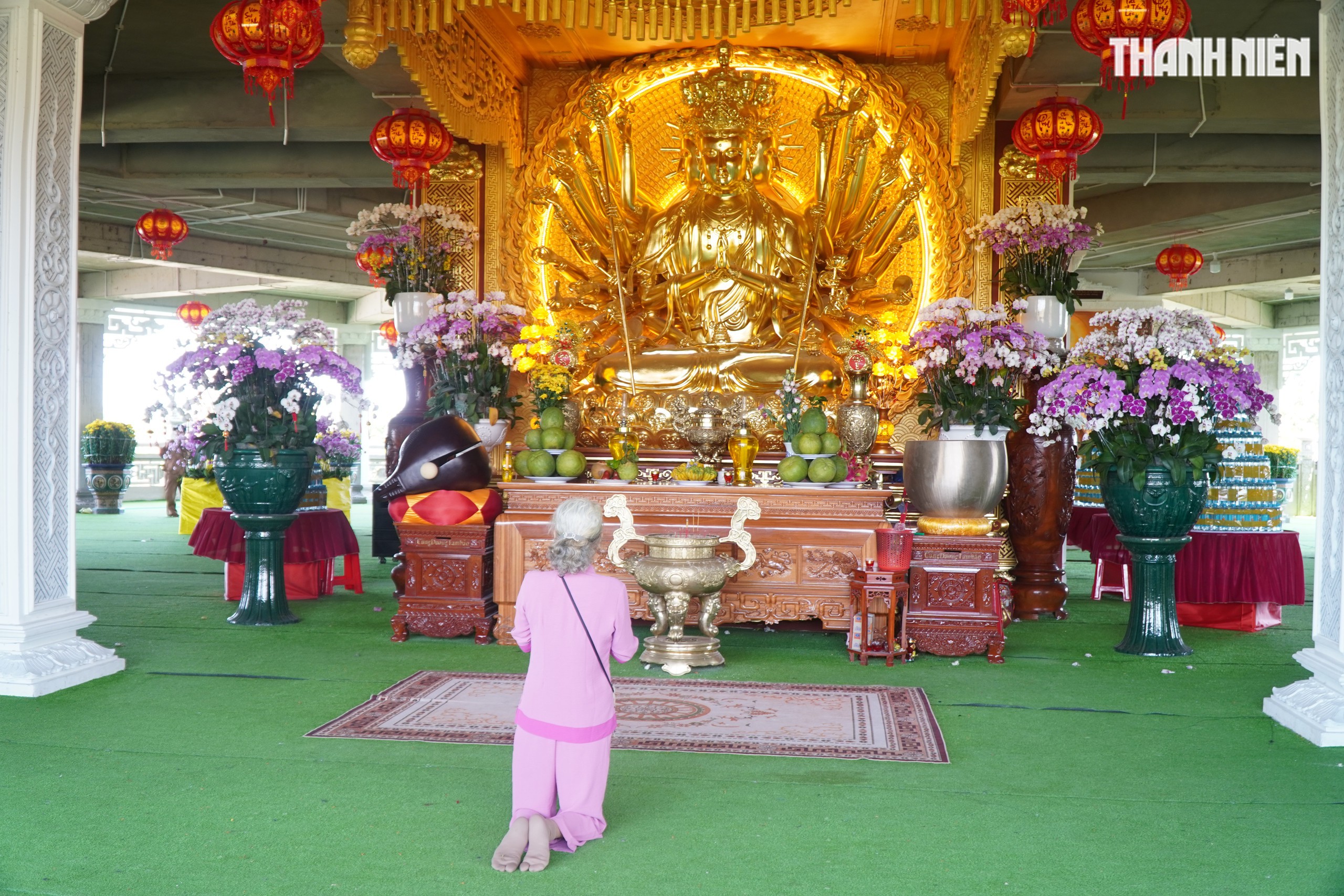 Ngôi chùa miền Tây có tượng Quan Âm cao 71 m, đẹp như chốn tiên cảnh - Ảnh 10. Ngôi chùa miền Tây có tượng Quan Âm cao 71 m, đẹp như chốn tiên cảnh - Ảnh 10.