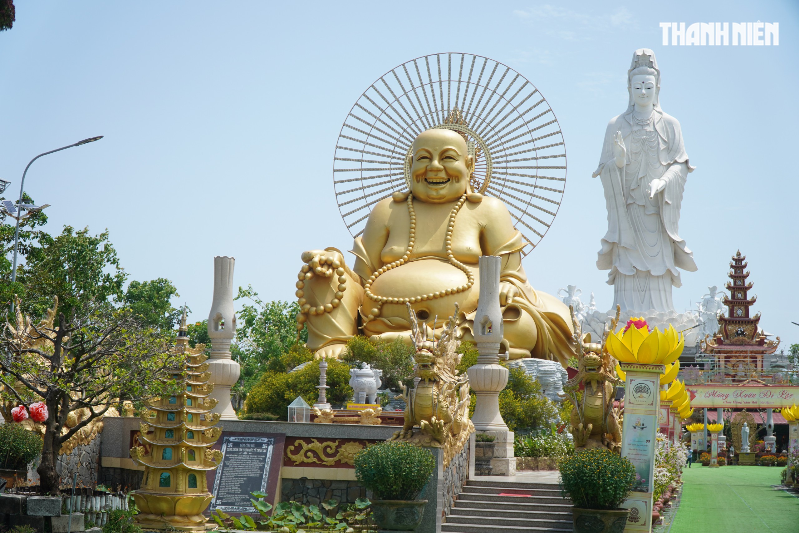 Ngôi chùa miền Tây có tượng Quan Âm cao 71 m, đẹp như chốn tiên cảnh - Ảnh 7. Ngôi chùa miền Tây có tượng Quan Âm cao 71 m, đẹp như chốn tiên cảnh - Ảnh 7.