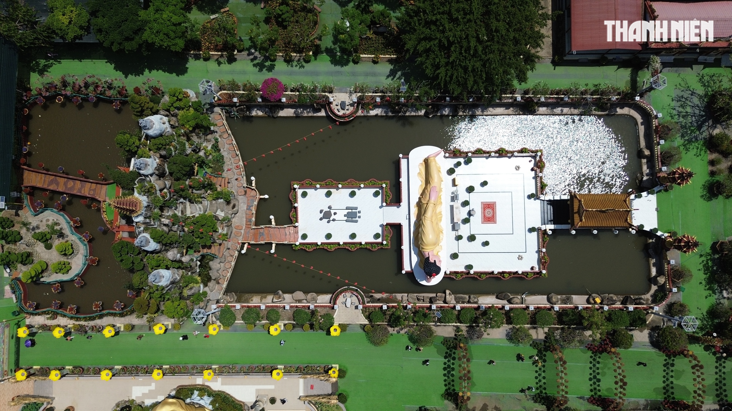 Ngôi chùa miền Tây có tượng Quan Âm cao 71 m, đẹp như chốn tiên cảnh - Ảnh 2. Ngôi chùa miền Tây có tượng Quan Âm cao 71 m, đẹp như chốn tiên cảnh - Ảnh 2.