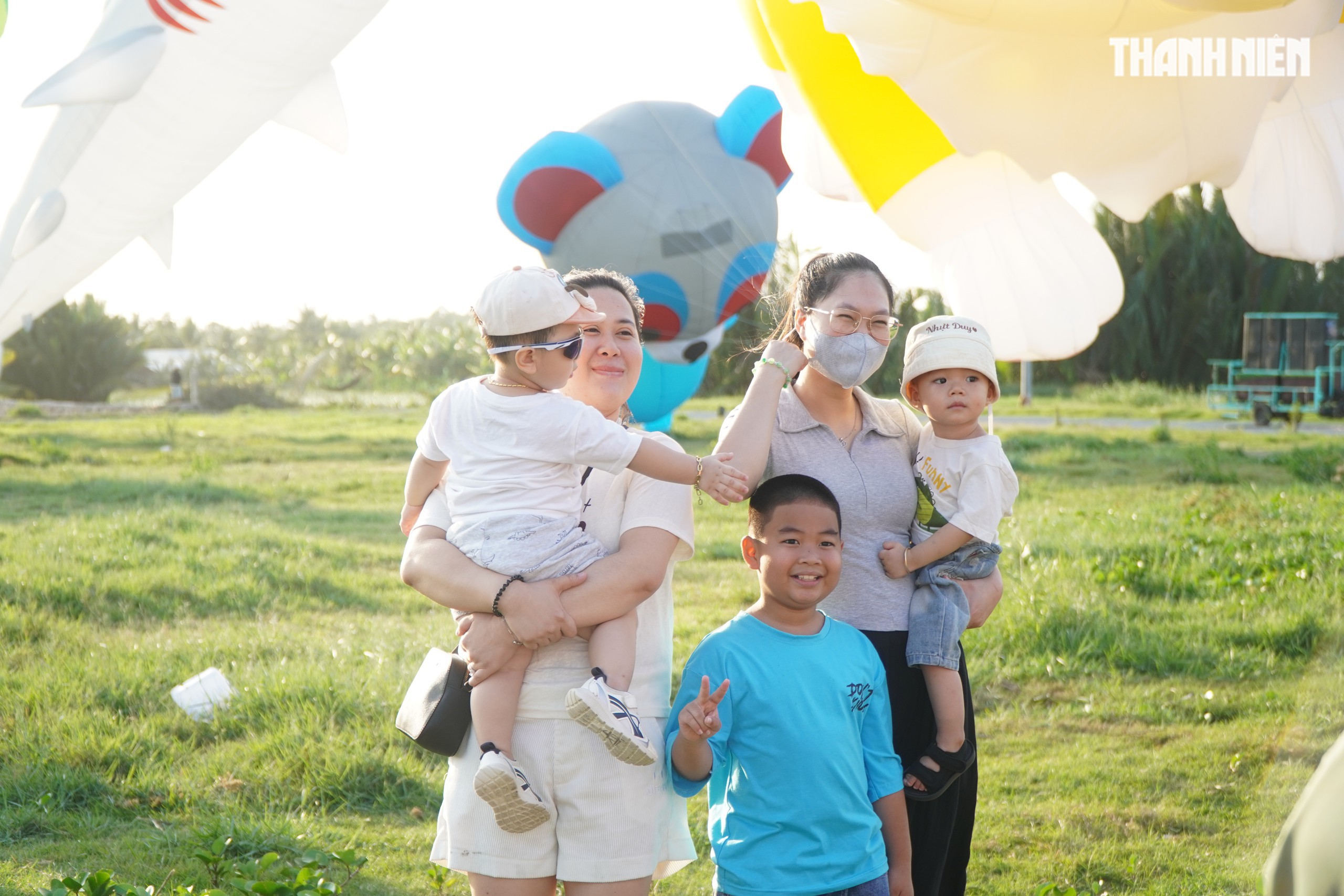 Bãi thả diều khổng lồ ngắm hoàng hôn cực 'chill' ở Vĩnh Long - Ảnh 6.