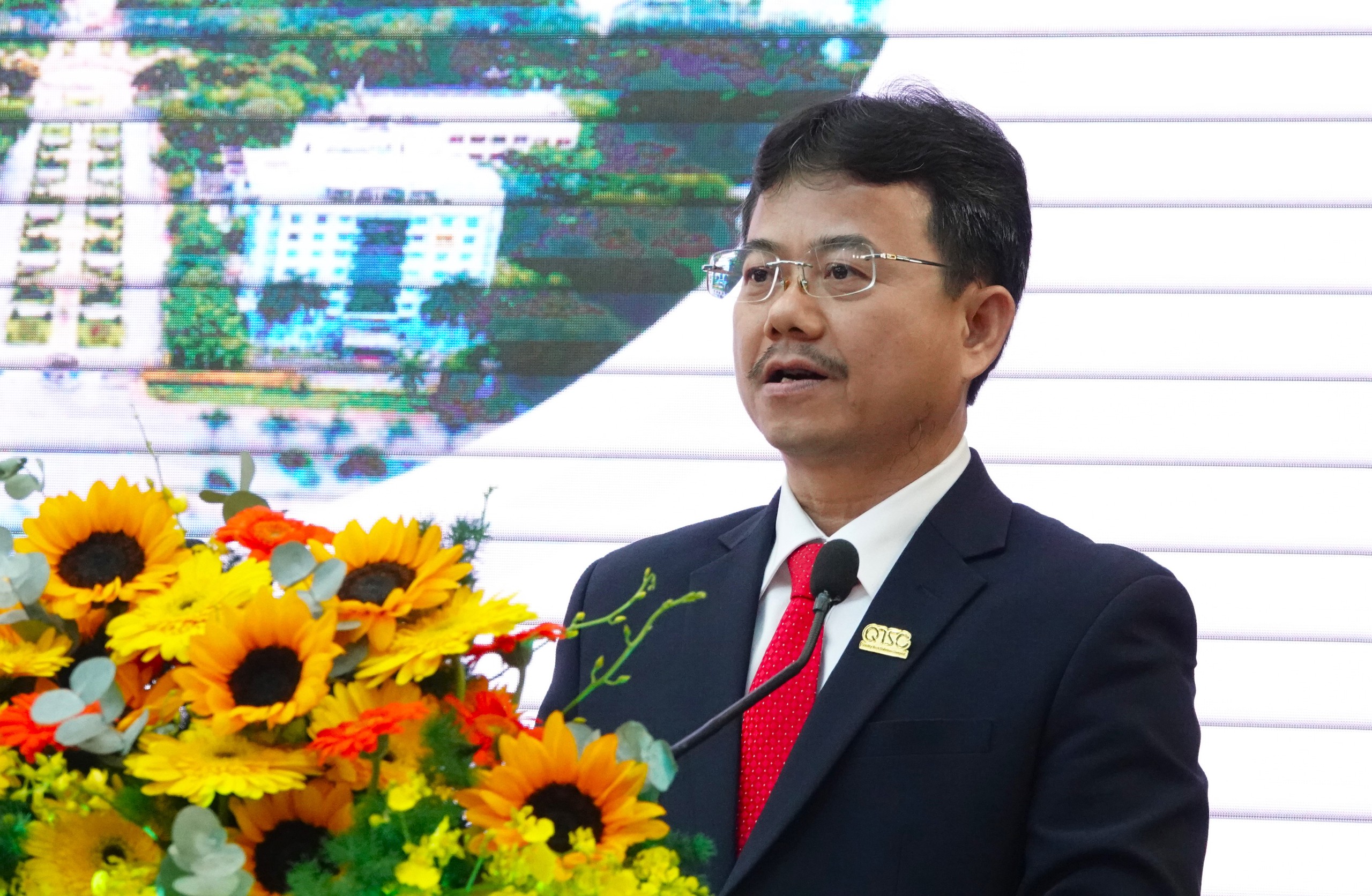 Khu công nghệ phần mềm đầu tiên TP.HCM đạt doanh thu gần 6 tỉ USD - Ảnh 1.