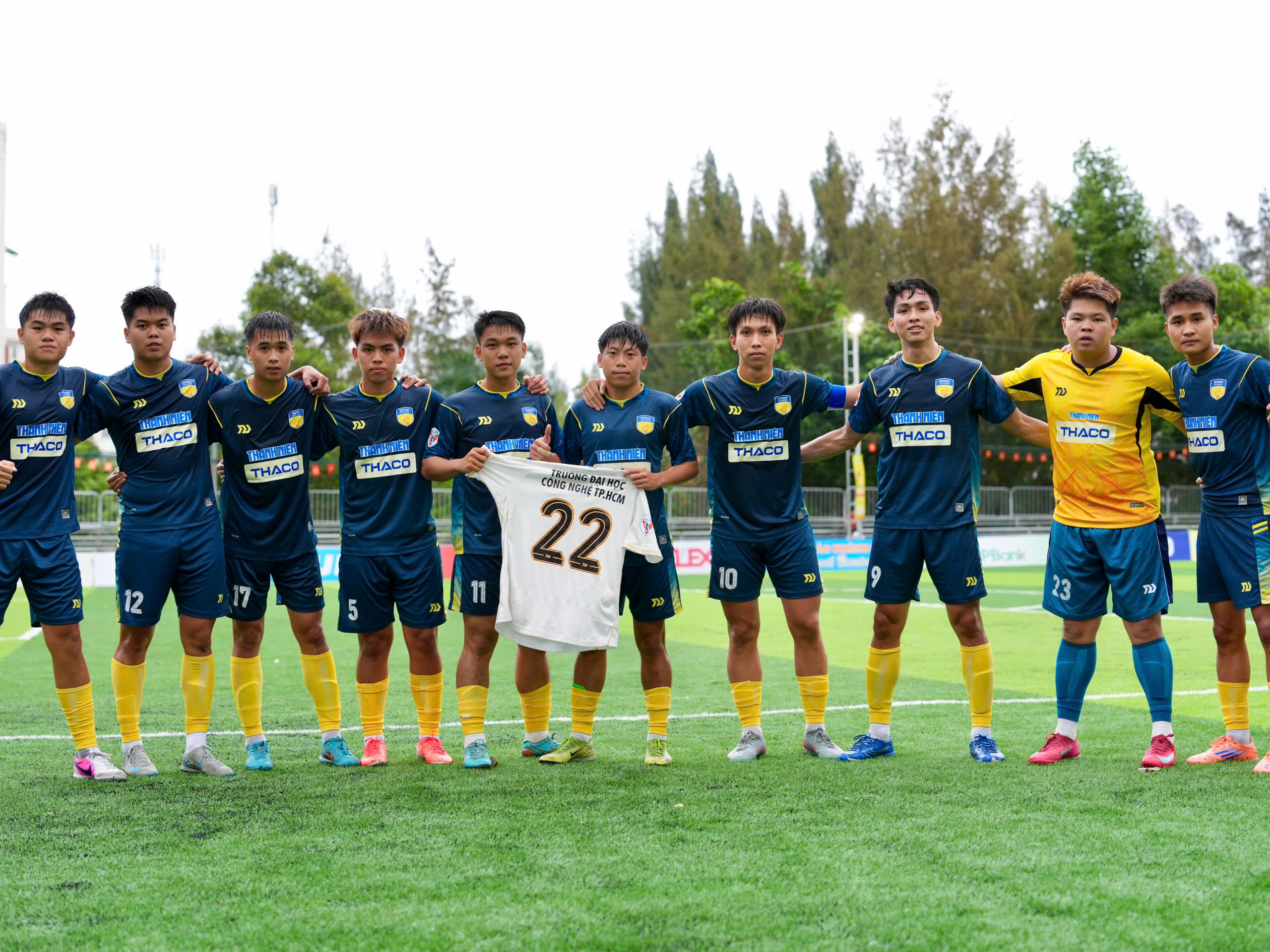 Đằng sau m&agrave;n ăn mừng x&uacute;c động của Trường ĐH C&ocirc;ng nghệ TP.HCM- Ảnh 2.