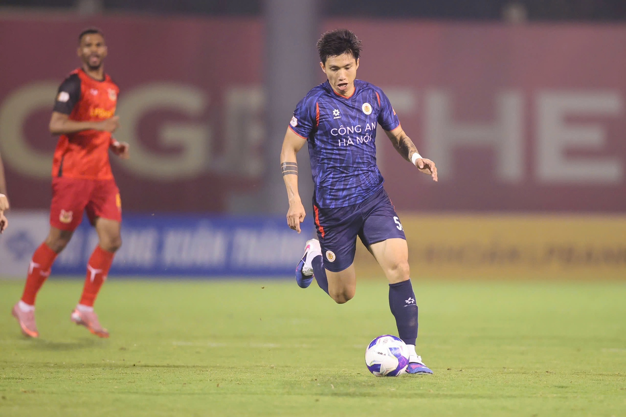 Đội tuyển Việt Nam quyết thắng Malaysia bằng diện mạo mới- Ảnh 2. Đội tuyển Việt Nam quyết thắng Malaysia bằng diện mạo mới- Ảnh 2.