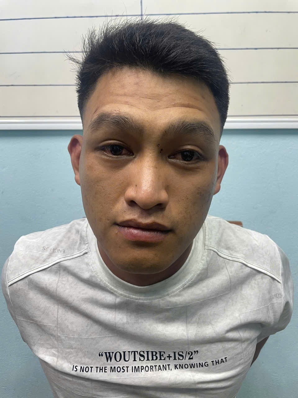 Đ&agrave; Nẵng: Xiết cổ cướp b&ocirc;ng tai người phụ nữ ngo&agrave;i đồng, nghi phạm bị t&oacute;m gọn- Ảnh 2.