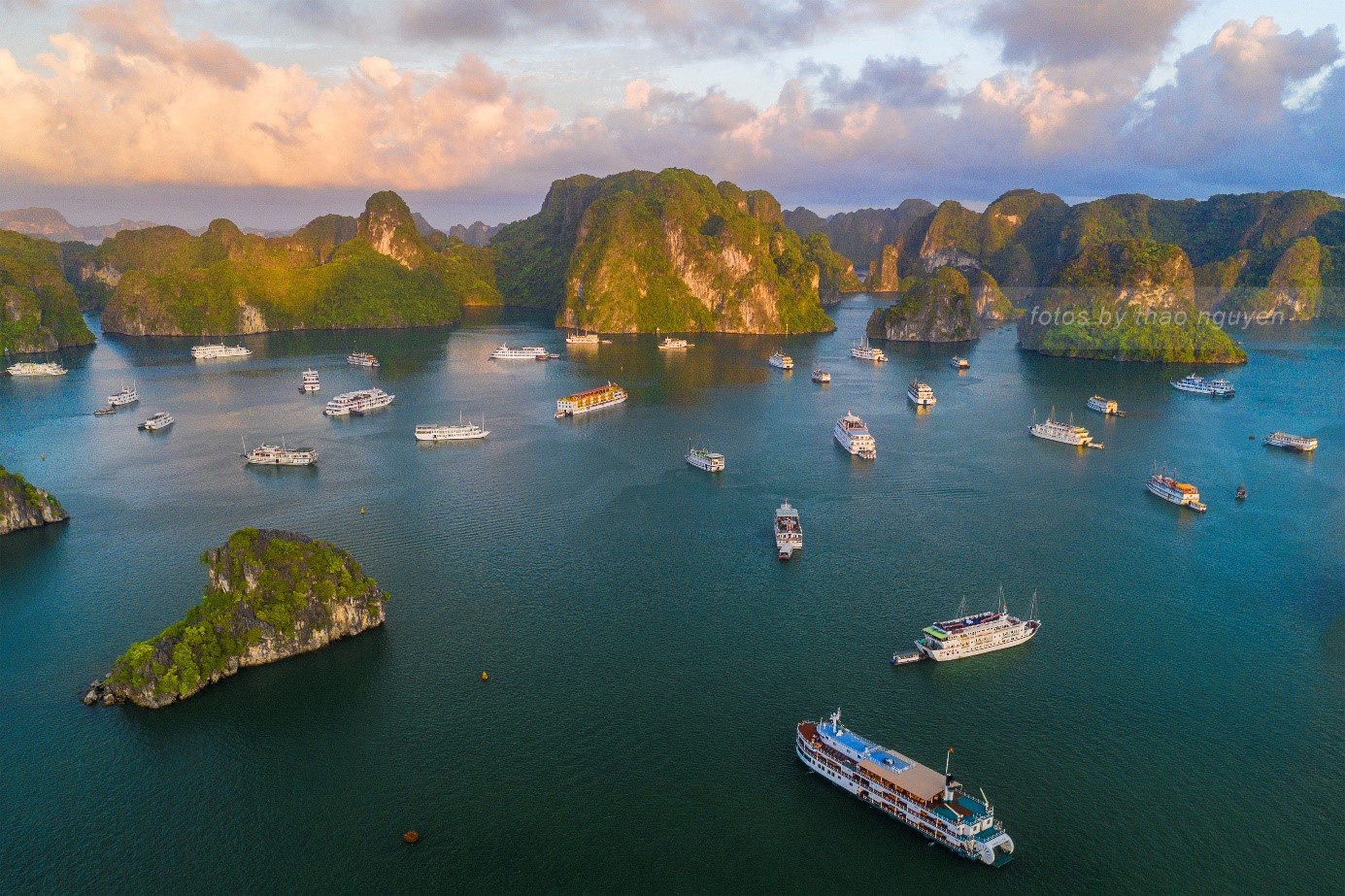 Lắp 10 điểm Starlink phủ sóng vịnh Hạ Long - Ảnh 1.