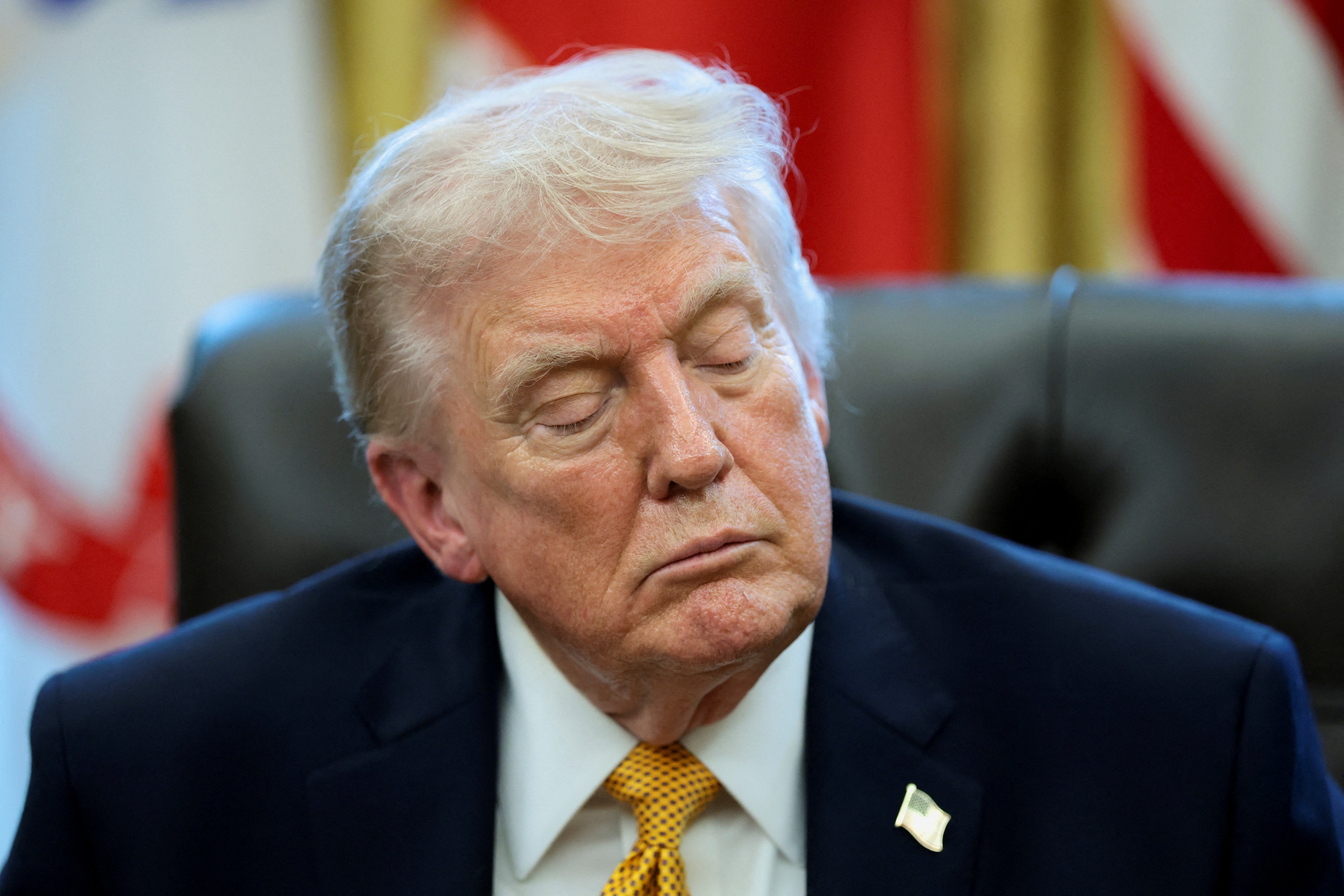 Ông Trump 'bị sốc' vì Iran tấn công các nước vùng Vịnh?