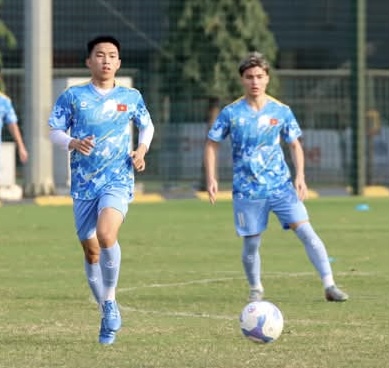 Tiền đạo Việt kiều Croatia Antonio Moric bất ngờ được &lsquo;biệt ph&aacute;i&rsquo; từ U.19 sang U.23 Việt Nam, tại sao?- Ảnh 2.