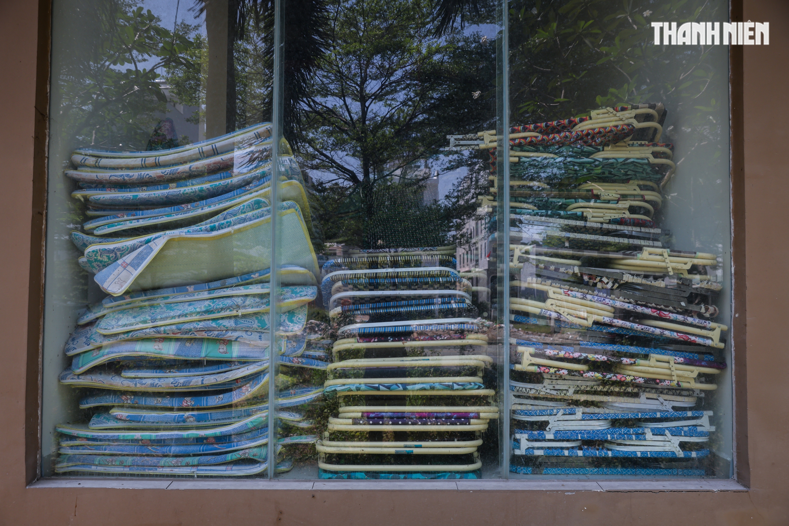 Cận cảnh khu căn hộ ngh&igrave;n tỉ xuống cấp ở Thủ Thi&ecirc;m trước thềm đấu gi&aacute; - Ảnh 14.