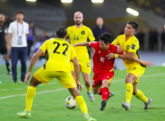 Lộ diện 2 trận đấu gi&uacute;p đội tuyển Việt Nam tăng hạng FIFA, HLV Kim Sang-sik lập kỳ t&iacute;ch - Ảnh 2.