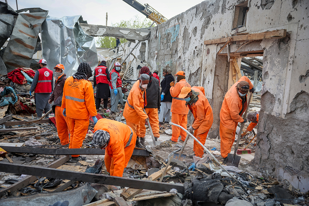 Xung đột Afghanistan Pakistan leo thang nghi&ecirc;m trọng sau cuộc kh&ocirc;ng k&iacute;ch tại Kabul - Ảnh 1.
