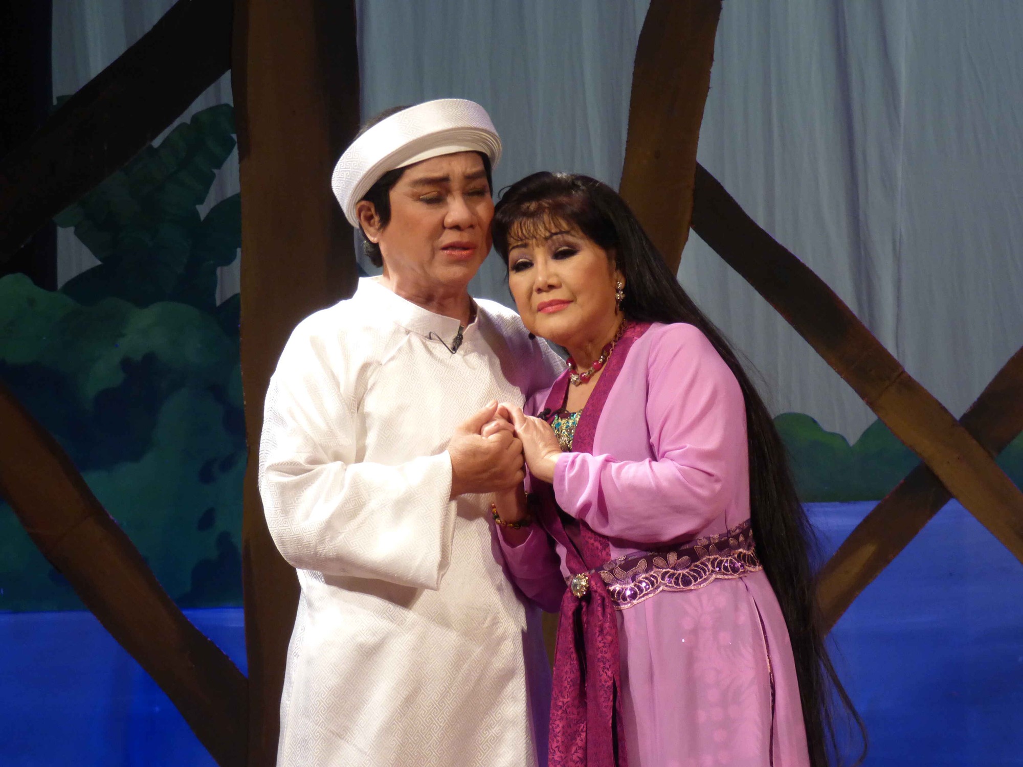 Nghệ sĩ hải ngoại trở về Việt Nam h&aacute;t cải lương- Ảnh 1.