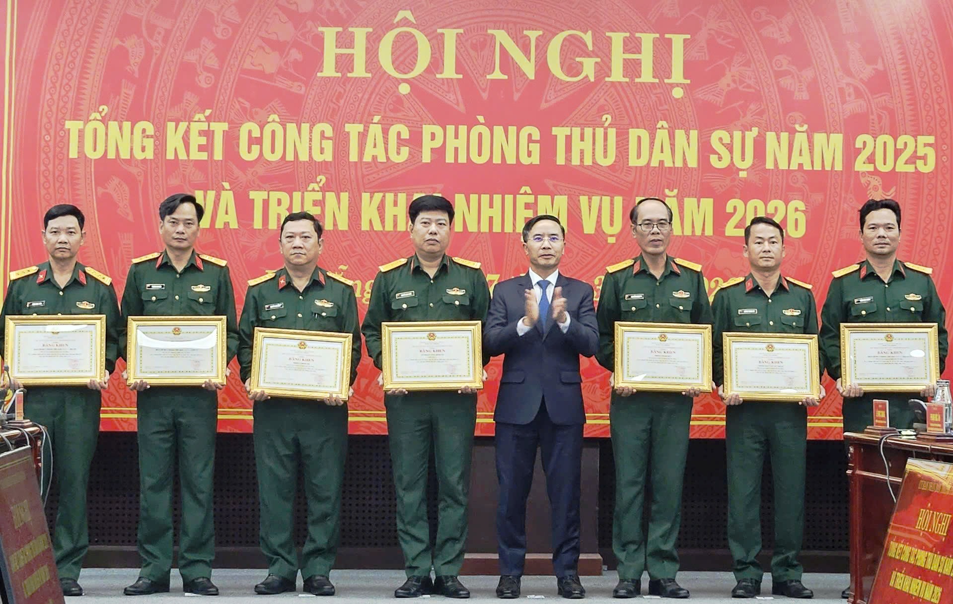 Chủ tịch TP.Đà Nẵng đề nghị đánh giá kỹ lưỡng vai trò của thủy điện - Ảnh 3.