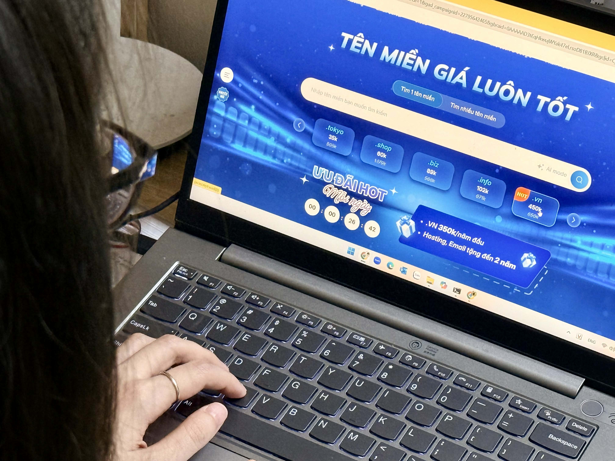 Tên miền '.vn' hai ký tự 'hi' chốt giá cả trăm triệu đồng - Ảnh 1.