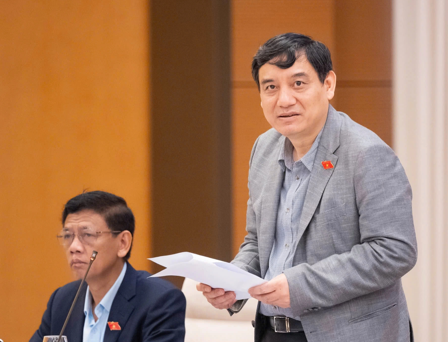 Ch&iacute;nh phủ đề xuất khen thưởng theo th&agrave;nh t&iacute;ch: Cải c&aacute;ch luật thi đua 2026 - Ảnh 2.