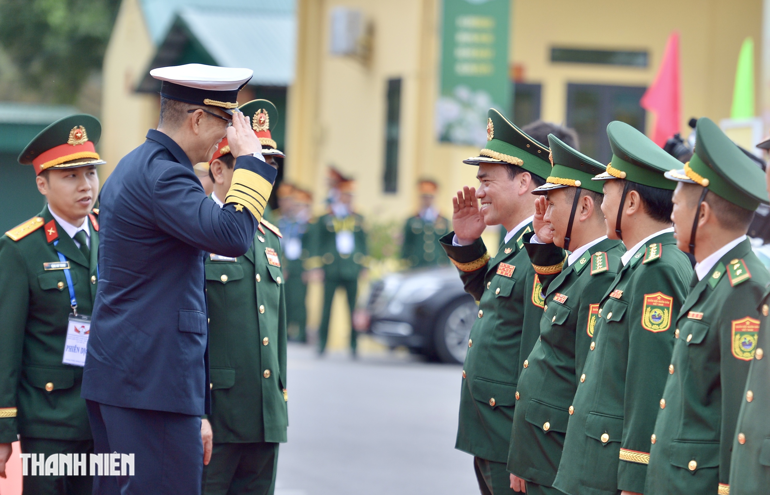 Bộ trưởng Quốc ph&ograve;ng Việt Nam - Trung Quốc xem bi&ecirc;n ph&ograve;ng diễn tập bắt tội phạm ma t&uacute;y - Ảnh 2.