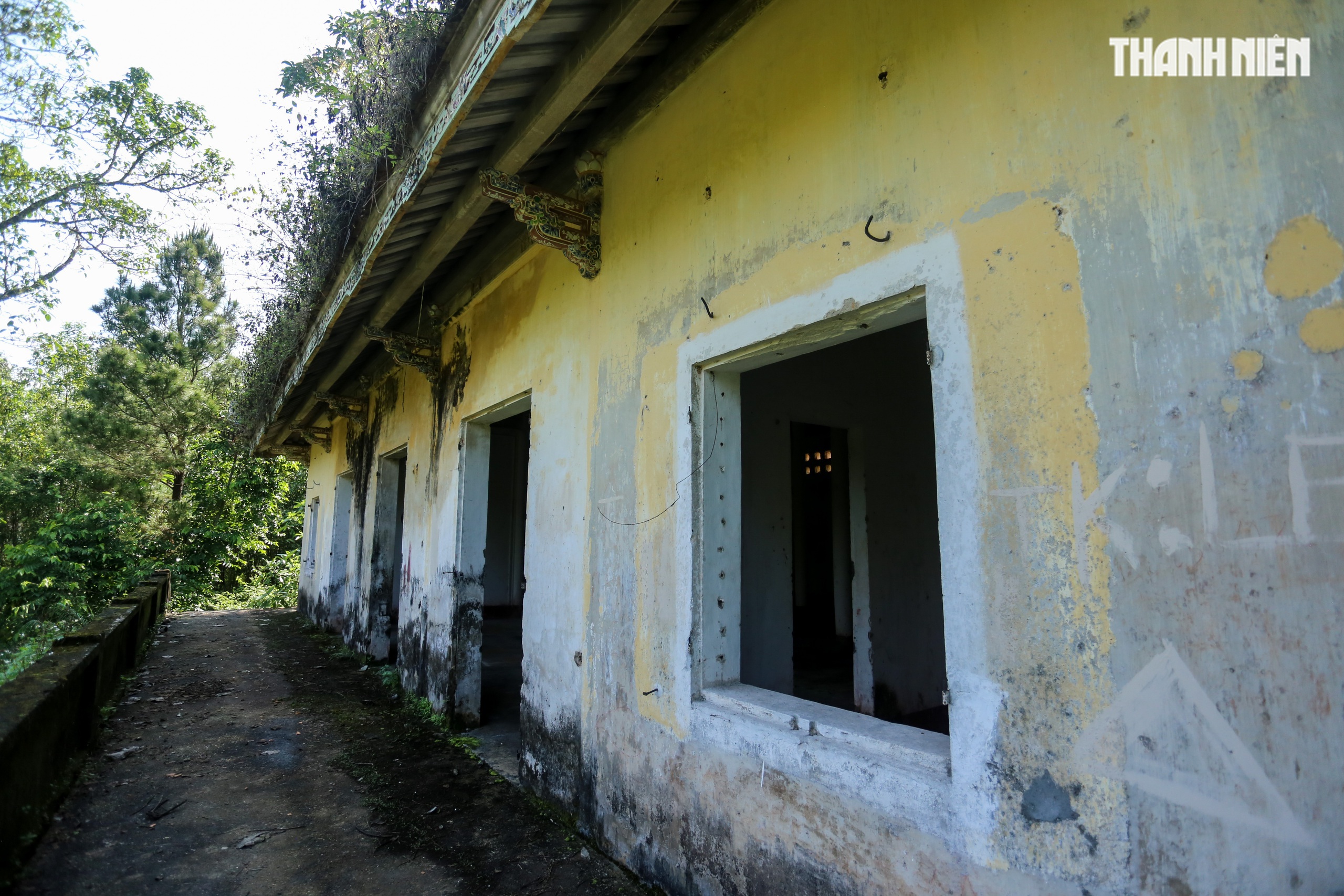 Biệt thự chứng t&iacute;ch của 'l&atilde;nh ch&uacute;a miền Trung' Ng&ocirc; Đ&igrave;nh Cẩn ở Huế đang thế n&agrave;o?- Ảnh 7.