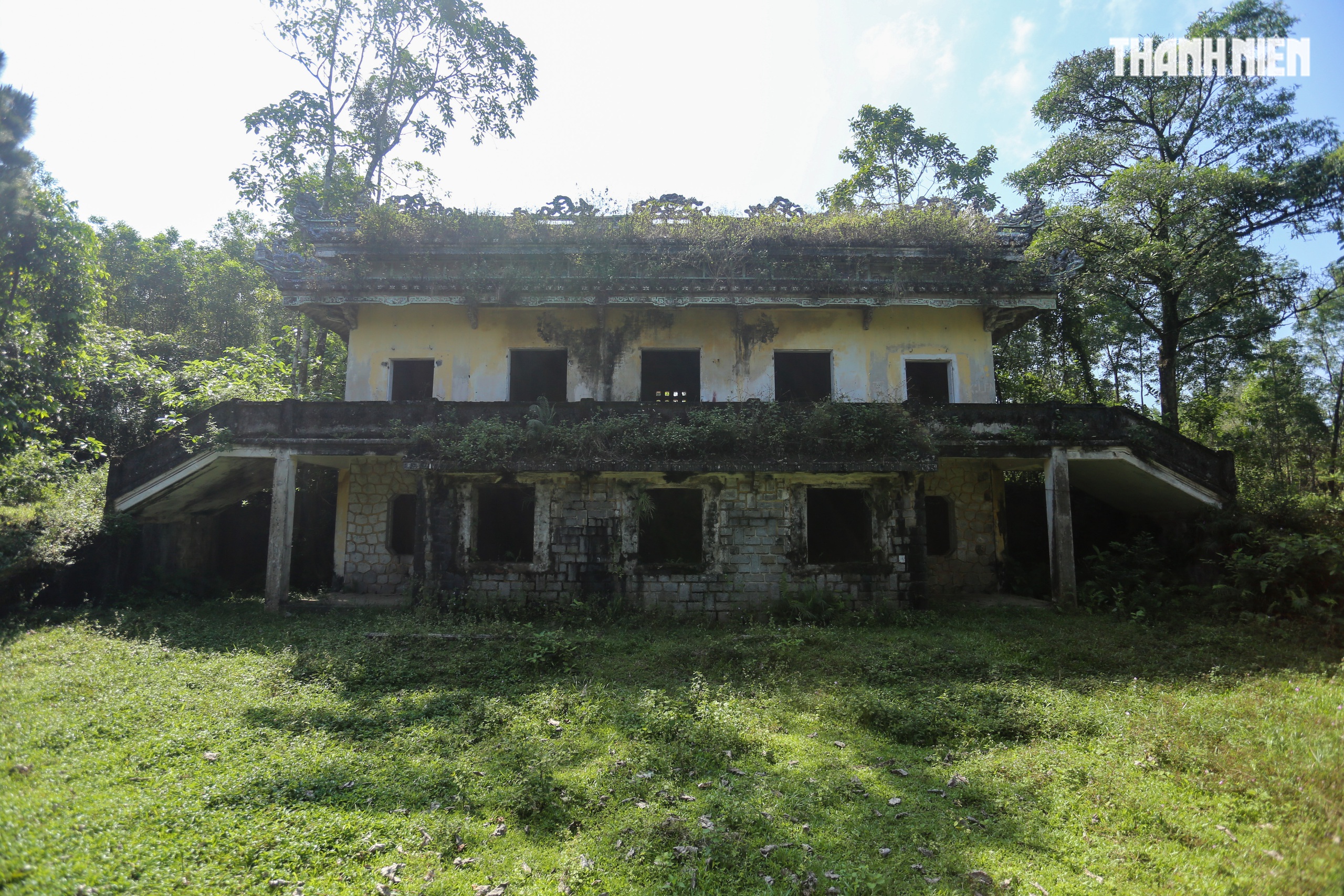 Biệt thự chứng t&iacute;ch của 'l&atilde;nh ch&uacute;a miền Trung' Ng&ocirc; Đ&igrave;nh Cẩn ở Huế đang thế n&agrave;o?- Ảnh 3.