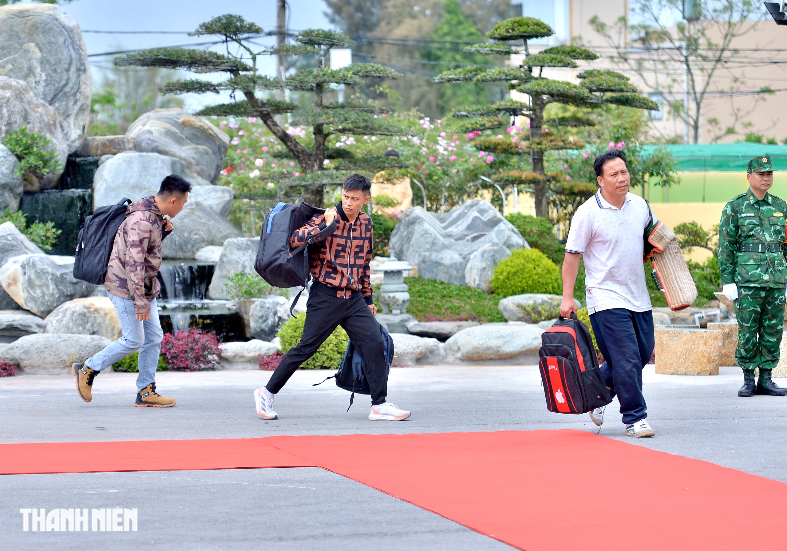 Bộ trưởng Quốc ph&ograve;ng Việt Nam - Trung Quốc xem bi&ecirc;n ph&ograve;ng diễn tập bắt tội phạm ma t&uacute;y - Ảnh 4.