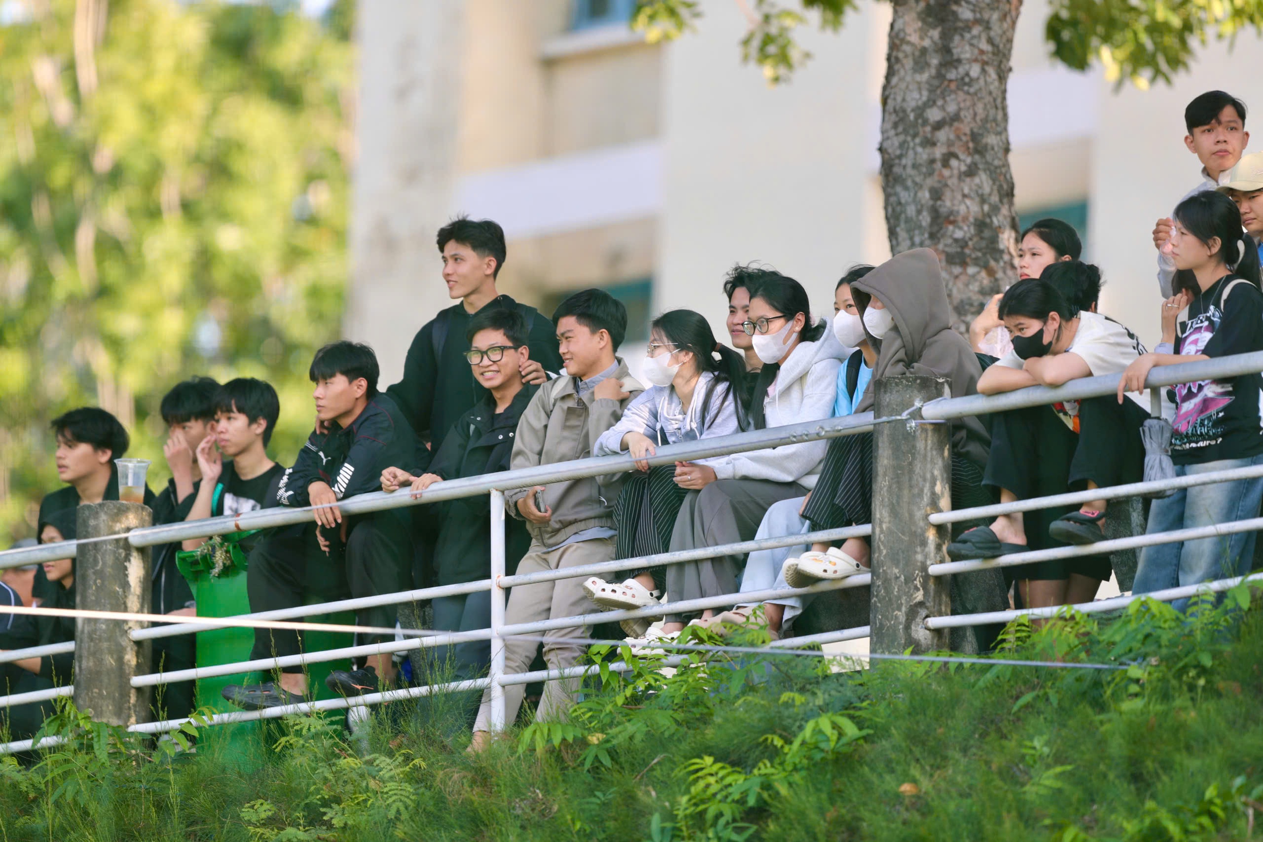 T&igrave;nh y&ecirc;u ch&acirc;n th&agrave;nh của 'cầu thủ thứ 12'- Ảnh 9.