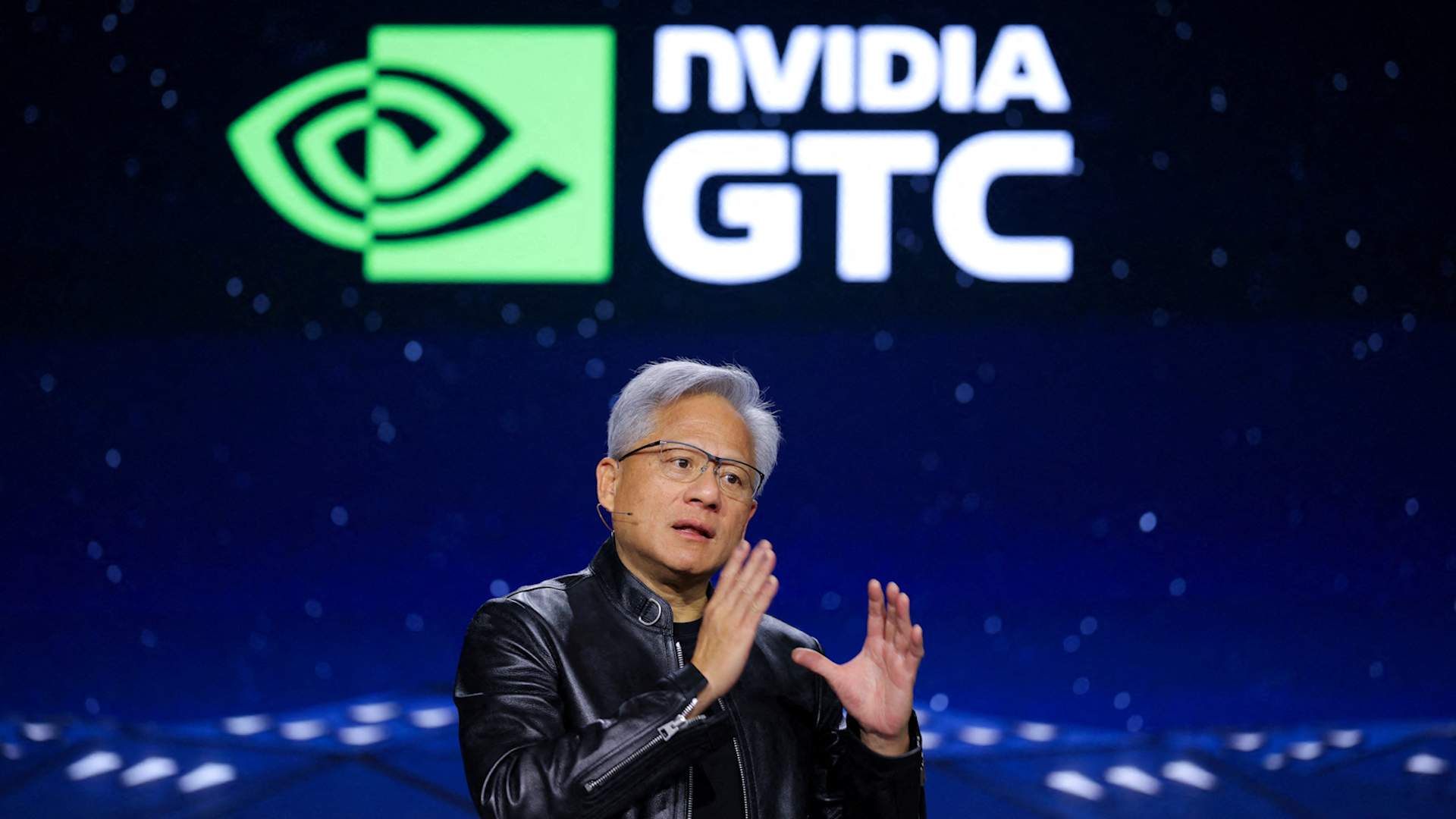 Nvidia đặt trọng t&acirc;m v&agrave;o AI suy luận, dự b&aacute;o chip trị gi&aacute; 1.000 tỉ USD - Ảnh 1.