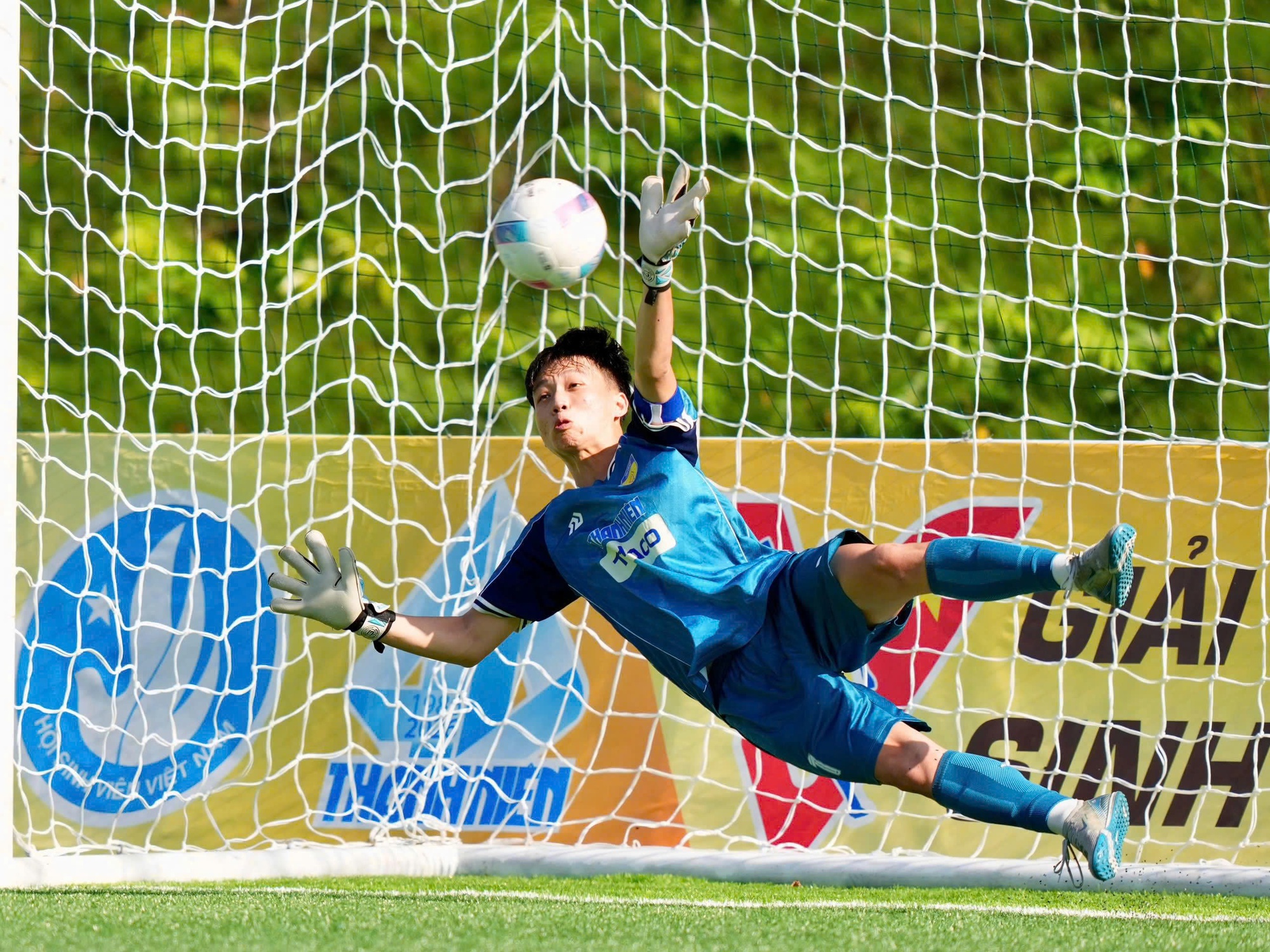 Từ k&eacute;p phụ đến người h&ugrave;ng của HUTECH- Ảnh 1.