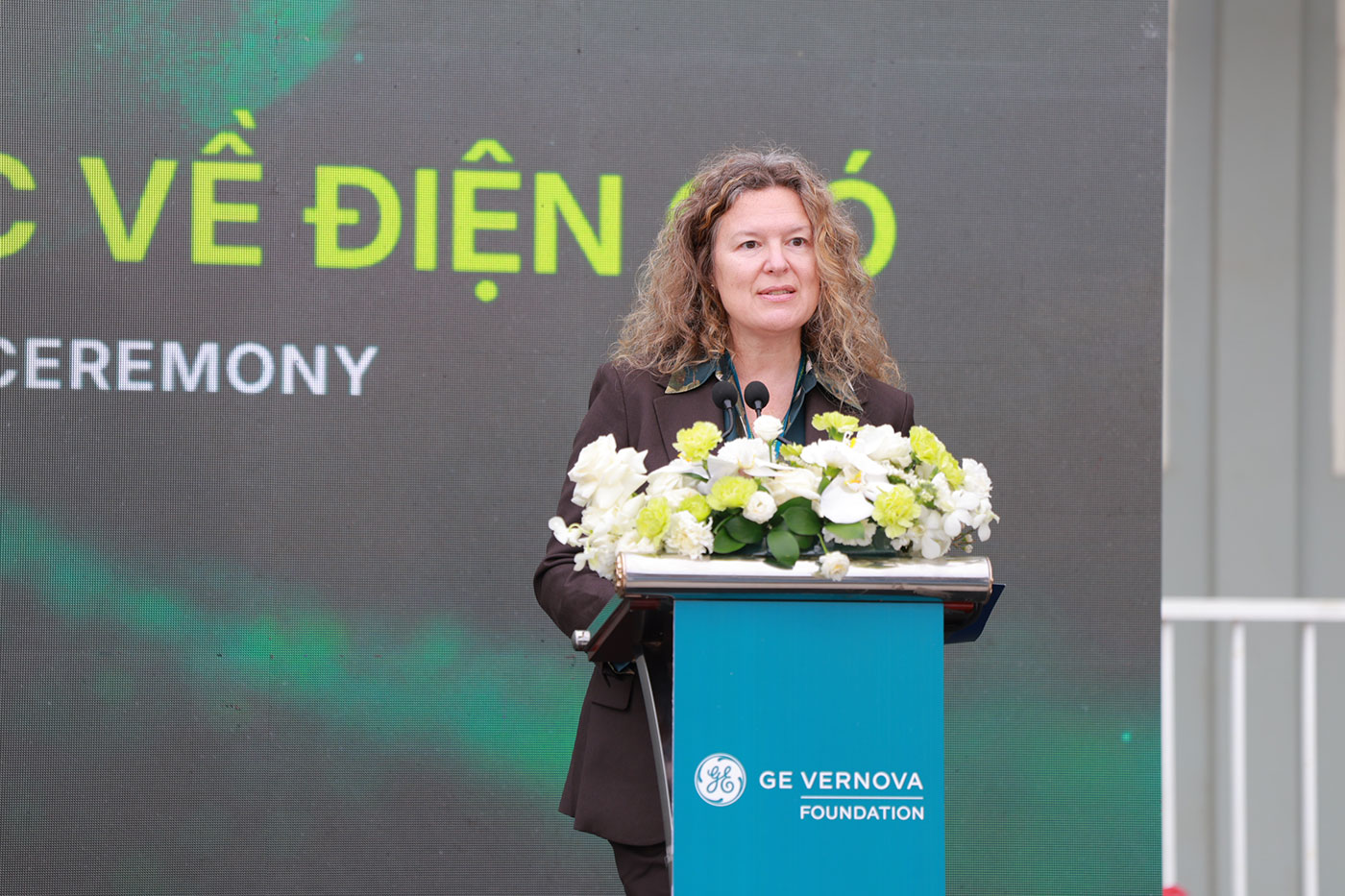 GE Vernova Foundation hỗ trợ đào tạo 4.000 sinh viên ngành điện Việt Nam - Ảnh 1.