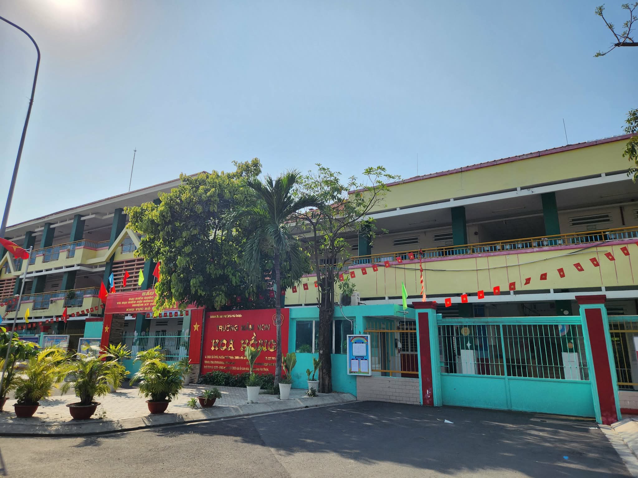 TP.HCM ch&iacute;nh thức c&oacute; 162 KCN, x&atilde;, phường được x&aacute;c định 'nơi c&oacute; nhiều lao động' - Ảnh 2.