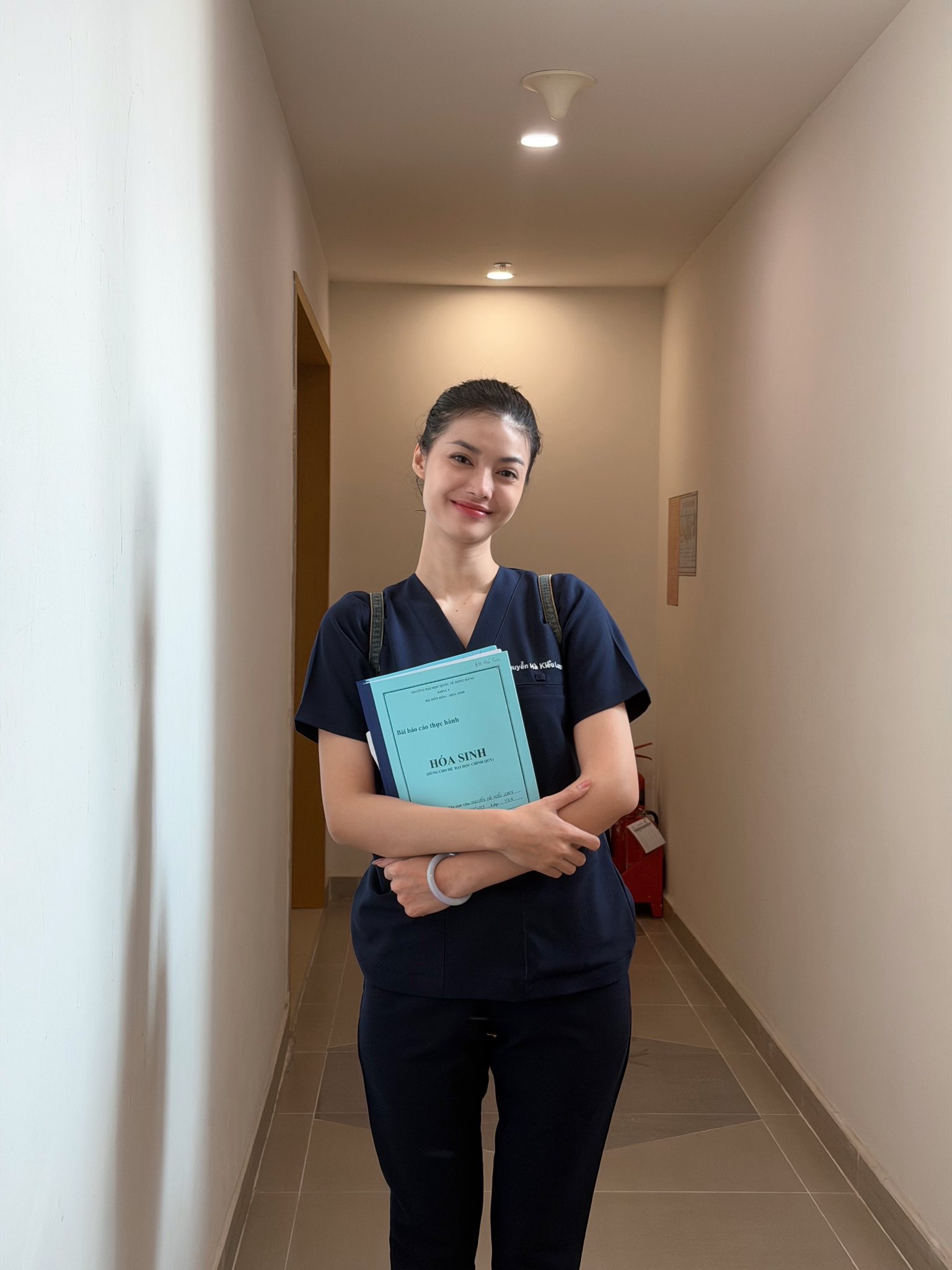 Cuộc sống của &Aacute; hậu Kiều Loan sau 7 năm đăng quang - Ảnh 2.