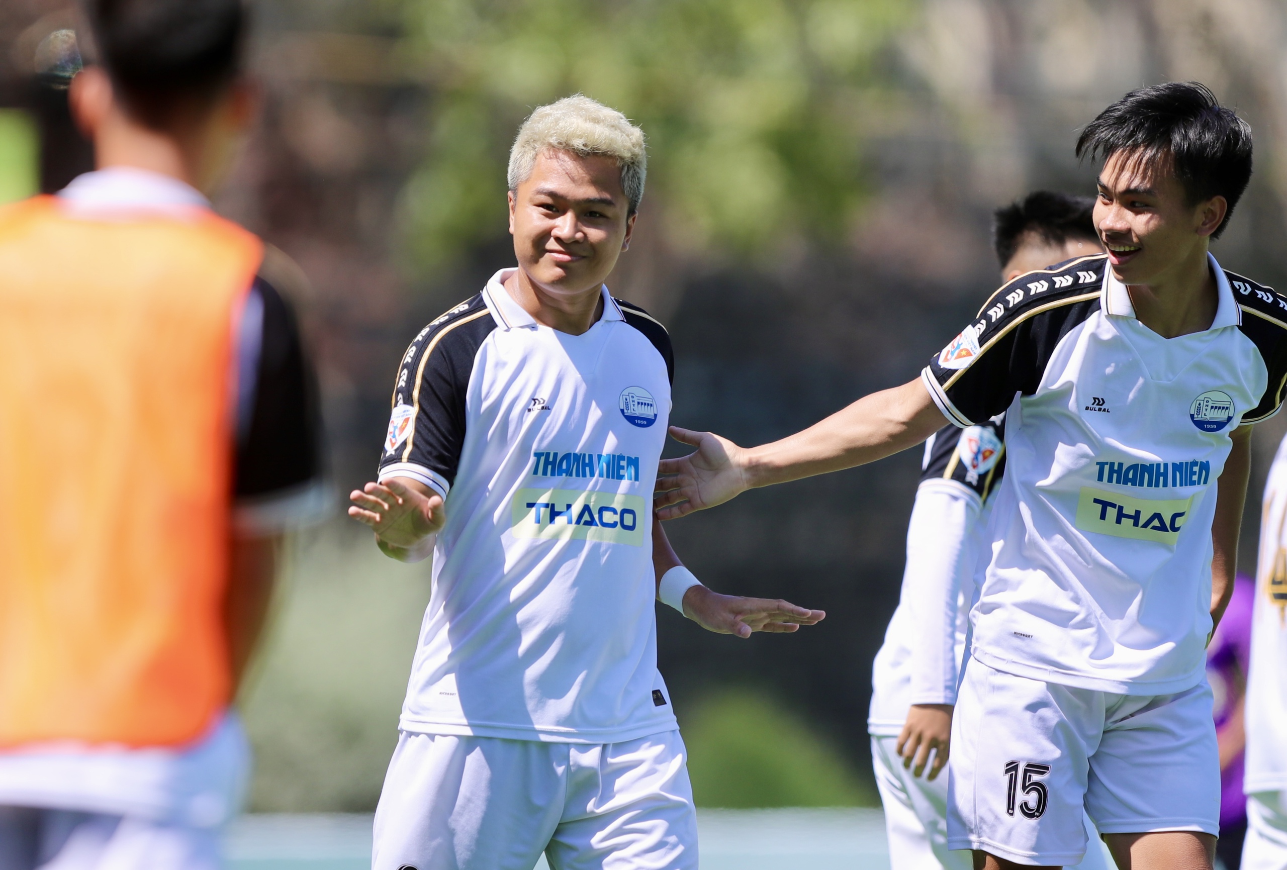 Chuyến t&agrave;u muộn đ&aacute;ng nhớ của Cường 'Van Dijk' c&ugrave;ng Trường ĐH Thủy lợi- Ảnh 1.