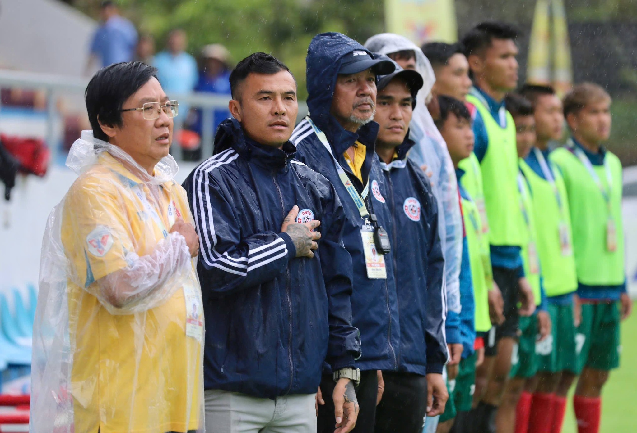 L&aacute; thư của 'thầy gi&aacute;o l&agrave;ng' c&ugrave;ng b&iacute; mật đằng sau đội b&oacute;ng fair-play nhất giải- Ảnh 2.