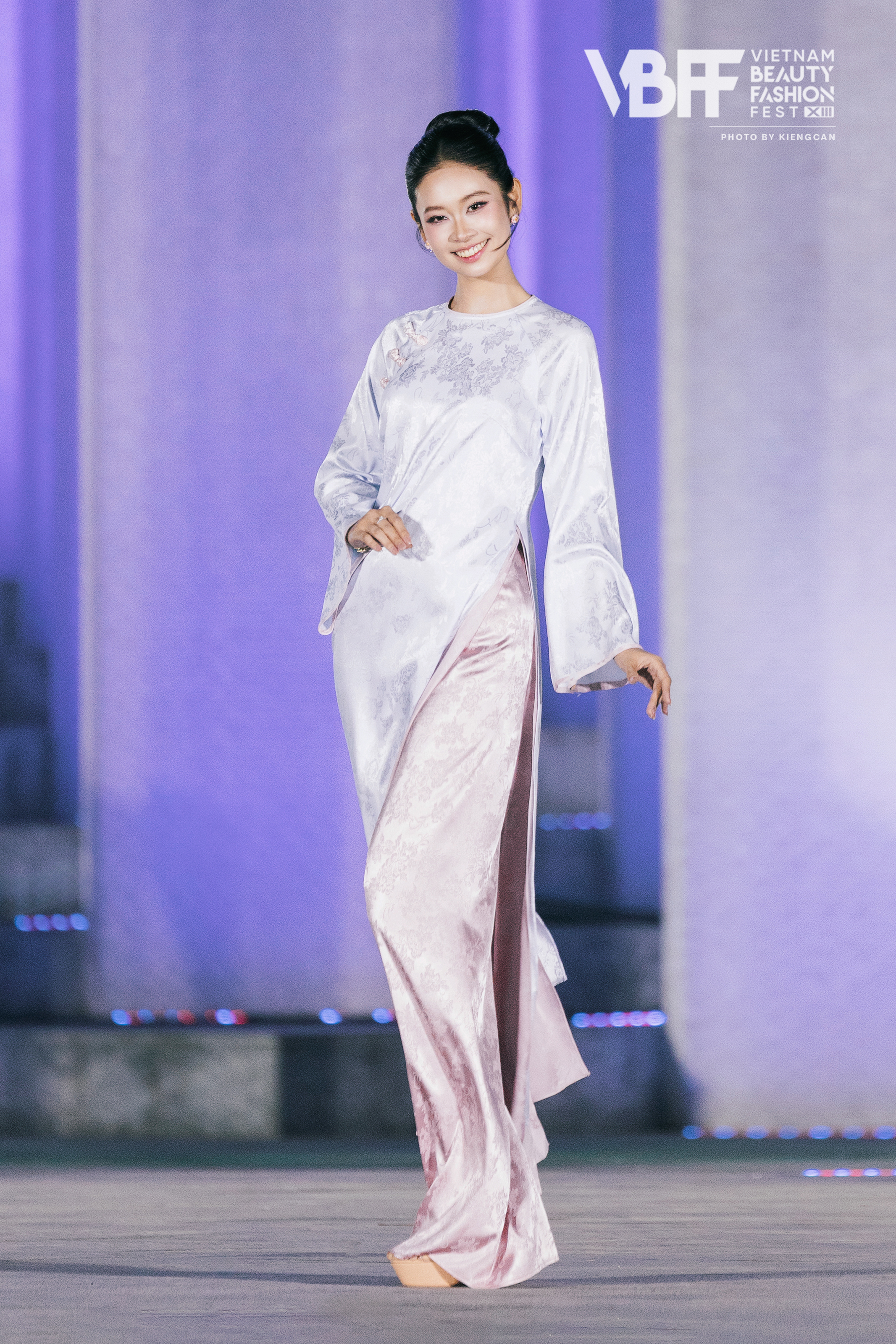 Nữ sinh Ngoại Thương có thành tích 'khủng' gây chú ý ở Miss World Vietnam - Ảnh 3.