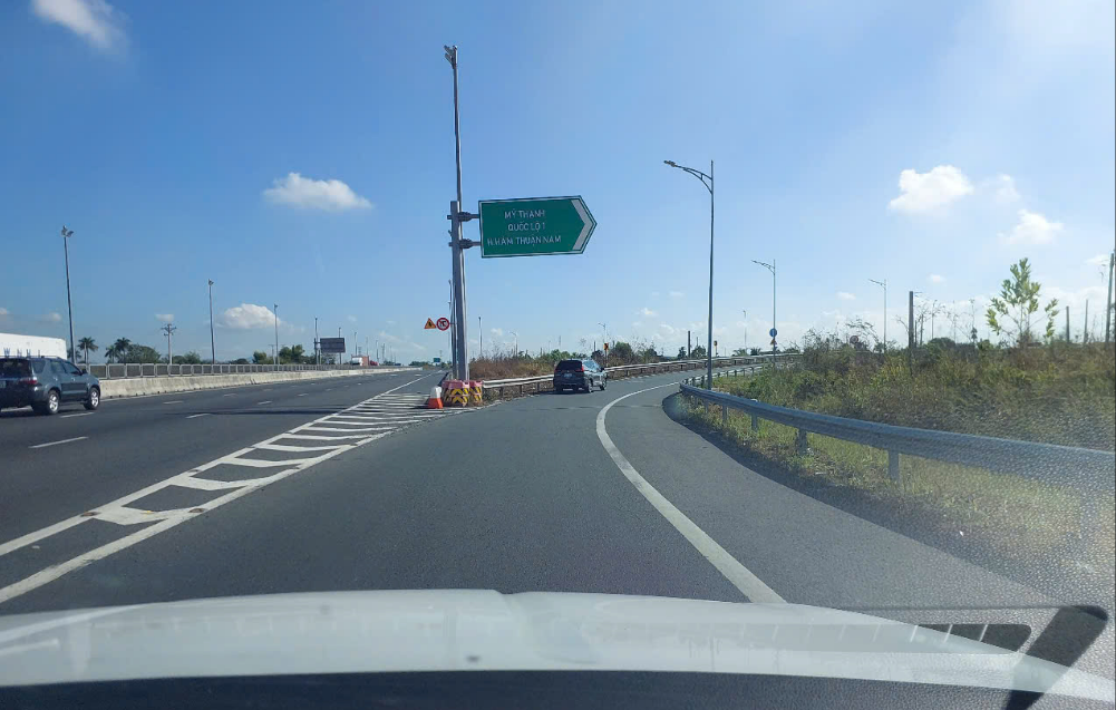 Cục Đường bộ thành lập tổ công tác để xử lý sự cố trên cao tốc- Ảnh 1. Cục Đường bộ thành lập tổ công tác để xử lý sự cố trên cao tốc- Ảnh 1.