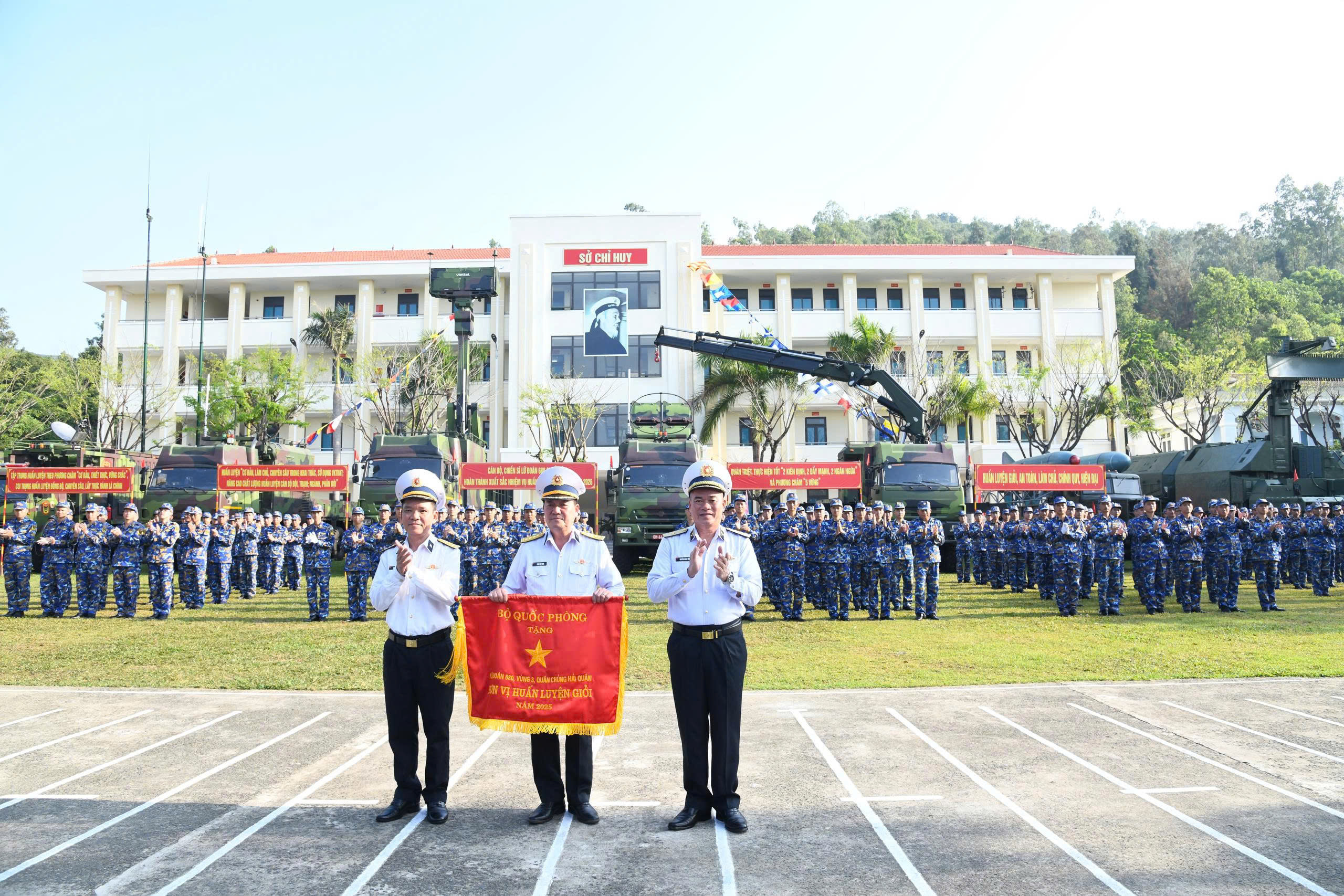 Hải quân ra quân huấn luyện năm 2026, quyết tâm làm chủ vũ khí hiện đại - Ảnh 4.