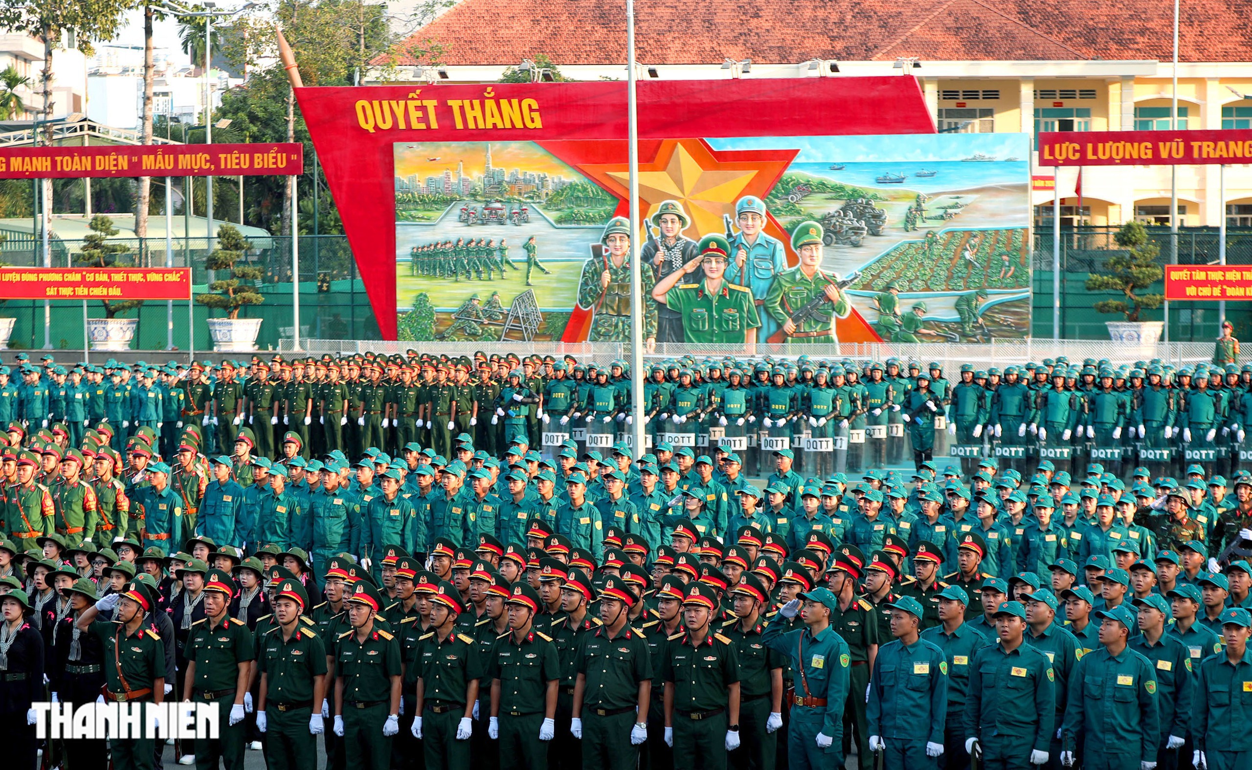 Lực lượng vũ trang TP.HCM ra quân huấn luyện năm 2026, sẵn sàng chiến đấu cao - Ảnh 1. Lực lượng vũ trang TP.HCM ra quân huấn luyện năm 2026, sẵn sàng chiến đấu cao - Ảnh 1.