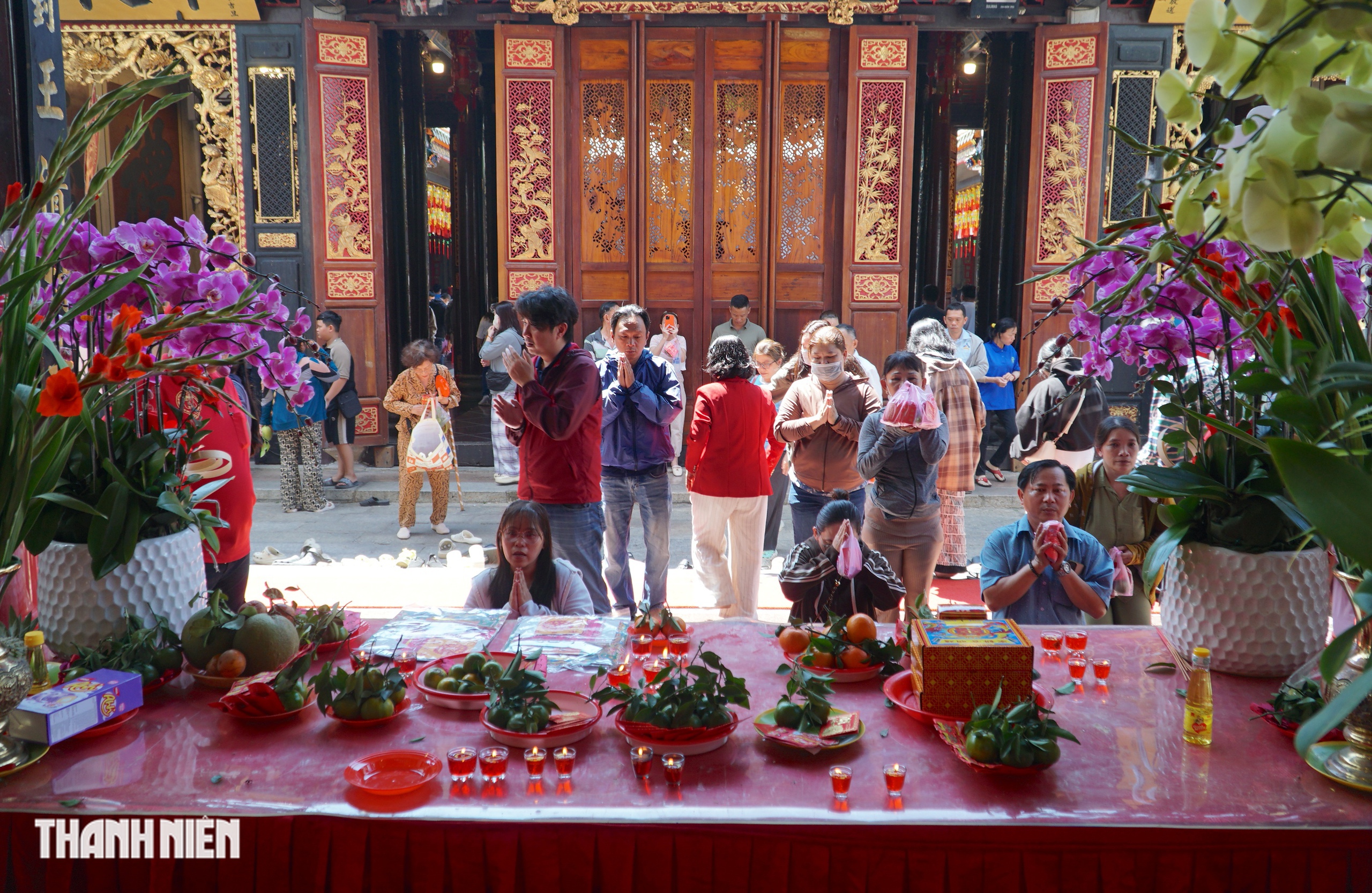 Rằm th&aacute;ng gi&ecirc;ng: Vay - trả lộc tại ch&ugrave;a &Ocirc;ng để ph&aacute;t t&agrave;i năm 2026 - Ảnh 1.