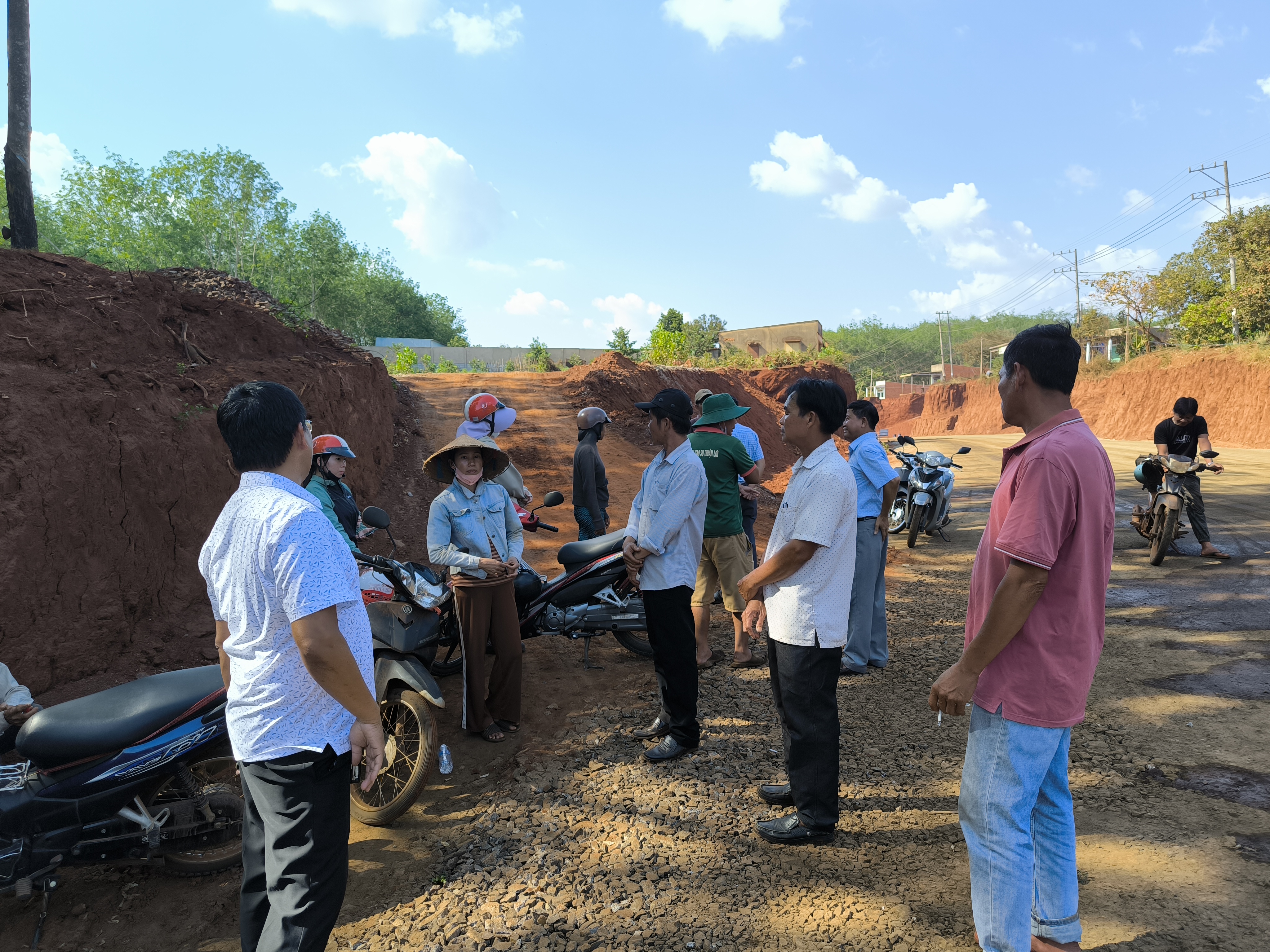 UBND tỉnh Đồng Nai đề nghị phản hồi thông tin Báo Thanh Niên phản ánh- Ảnh 3. UBND tỉnh Đồng Nai đề nghị phản hồi thông tin Báo Thanh Niên phản ánh- Ảnh 3.